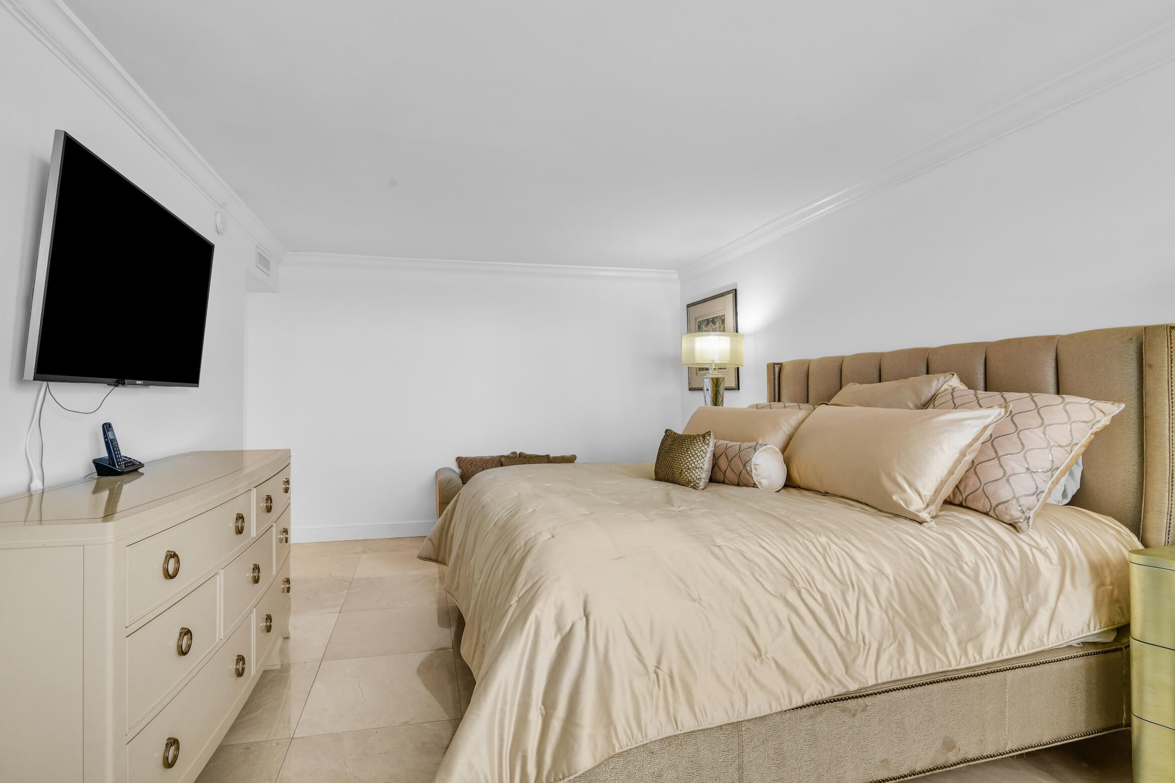 CLARIDGE CONDO - Residential Lease
