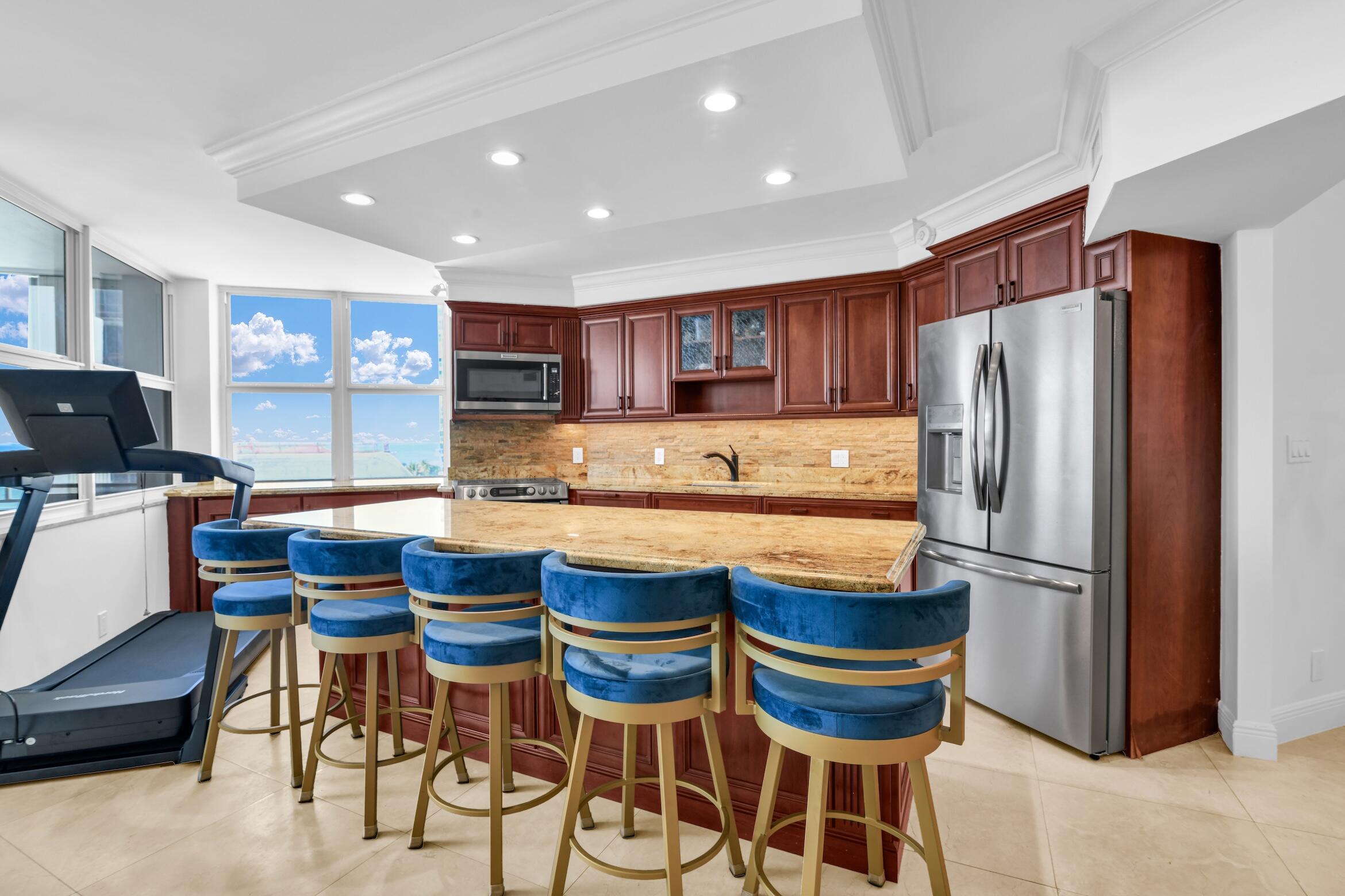 CLARIDGE CONDO - Residential Lease