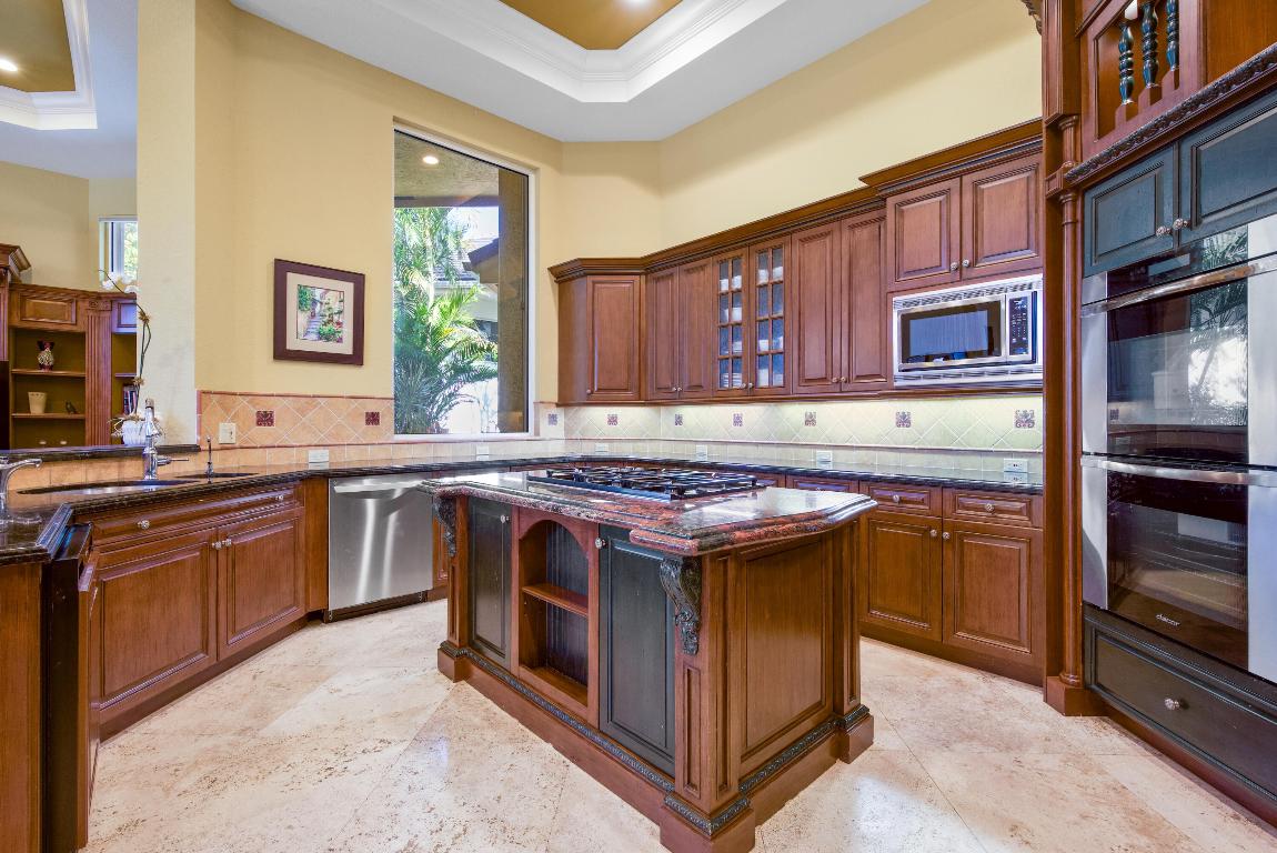 COVENTRY AT WOODFIELD COUNTRY CLUB - Residential