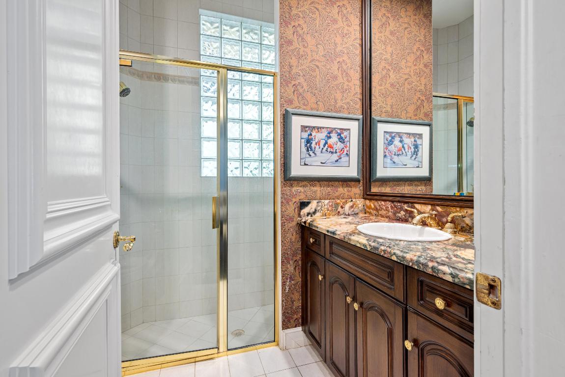 COVENTRY AT WOODFIELD COUNTRY CLUB - Residential