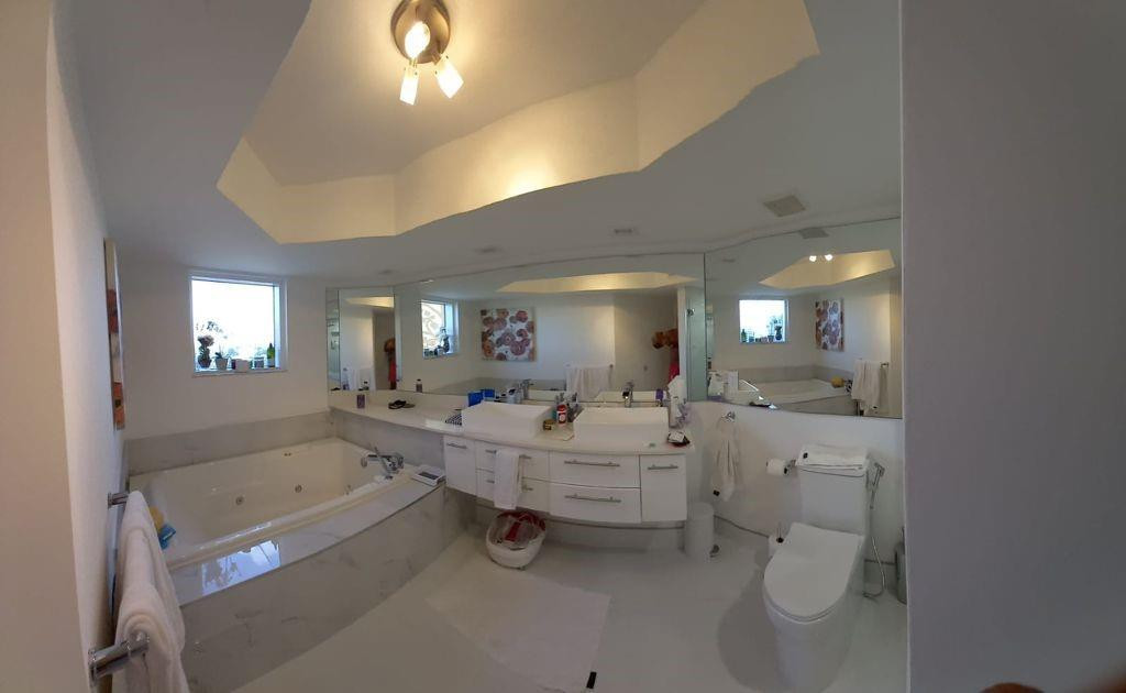 OCEANIA I CONDO - Residential