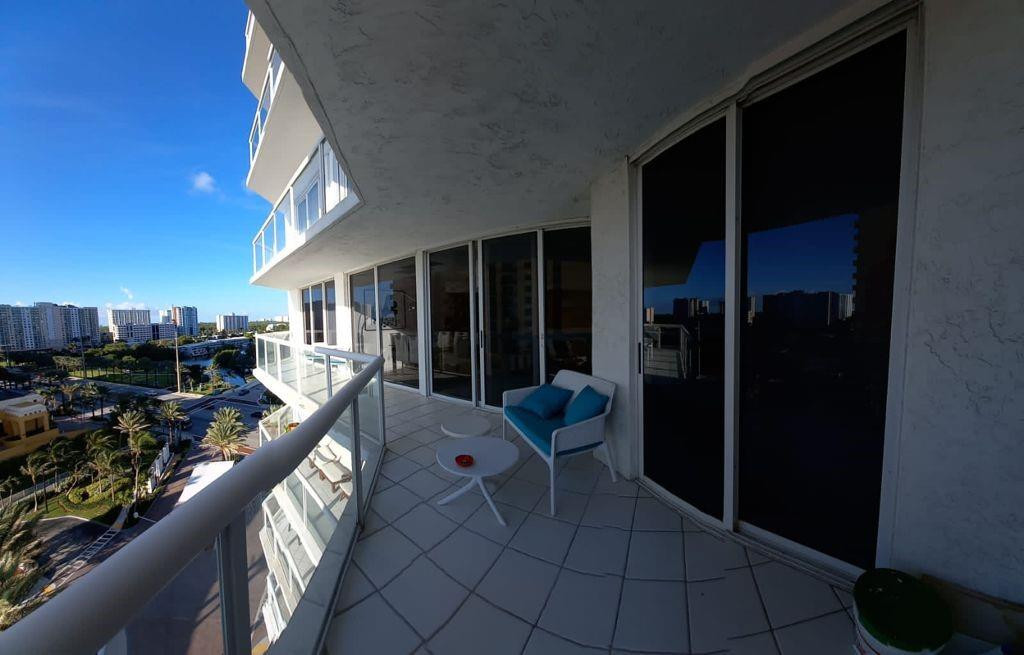 OCEANIA I CONDO - Residential
