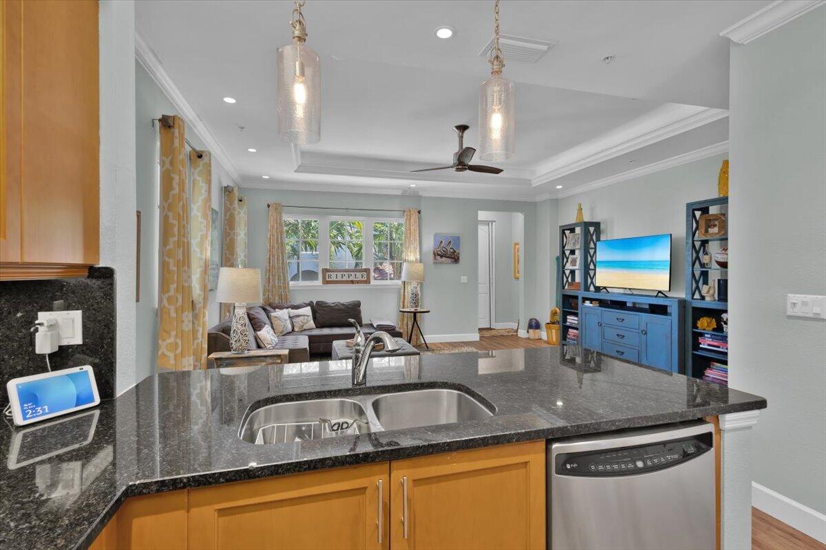 COCONUT COVE MARINA - Residential