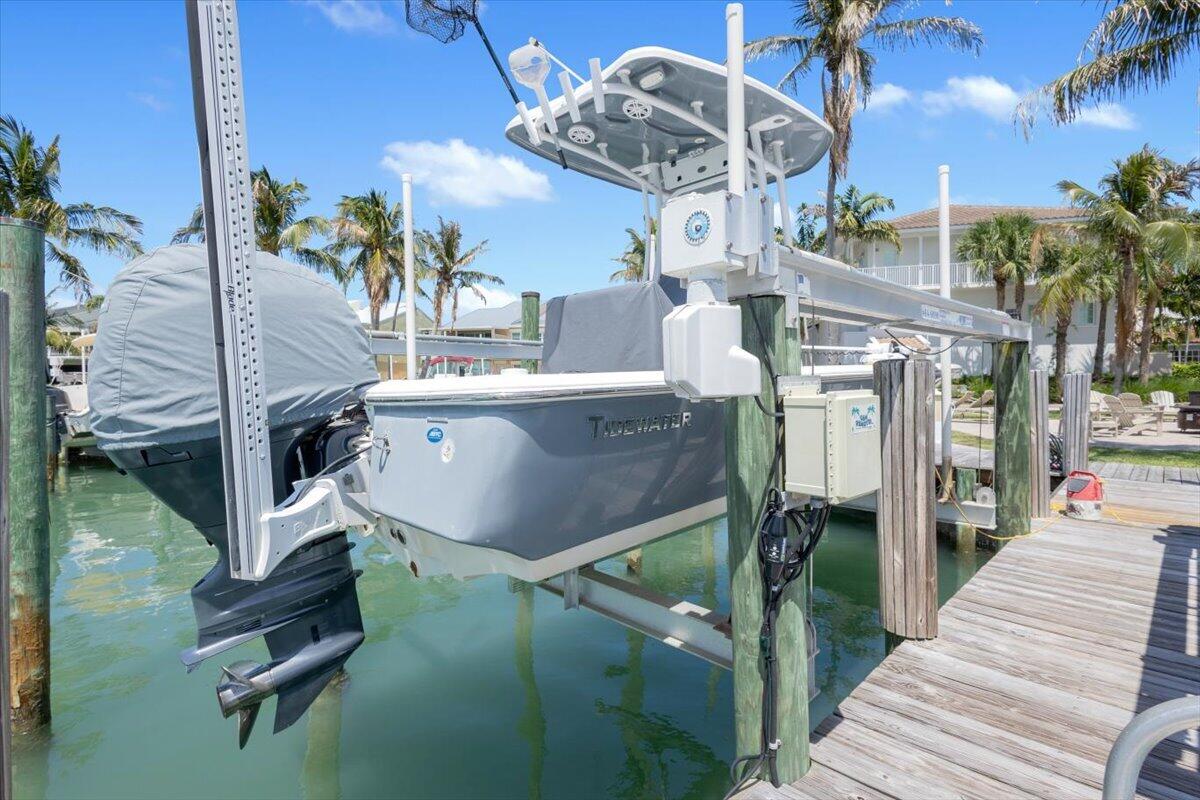 COCONUT COVE MARINA - Residential