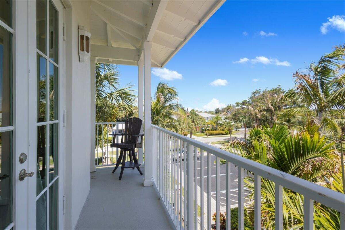 COCONUT COVE MARINA - Residential
