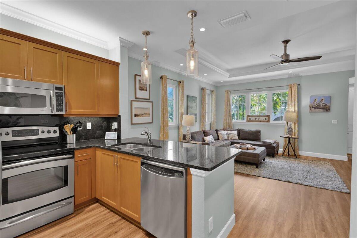 COCONUT COVE MARINA - Residential
