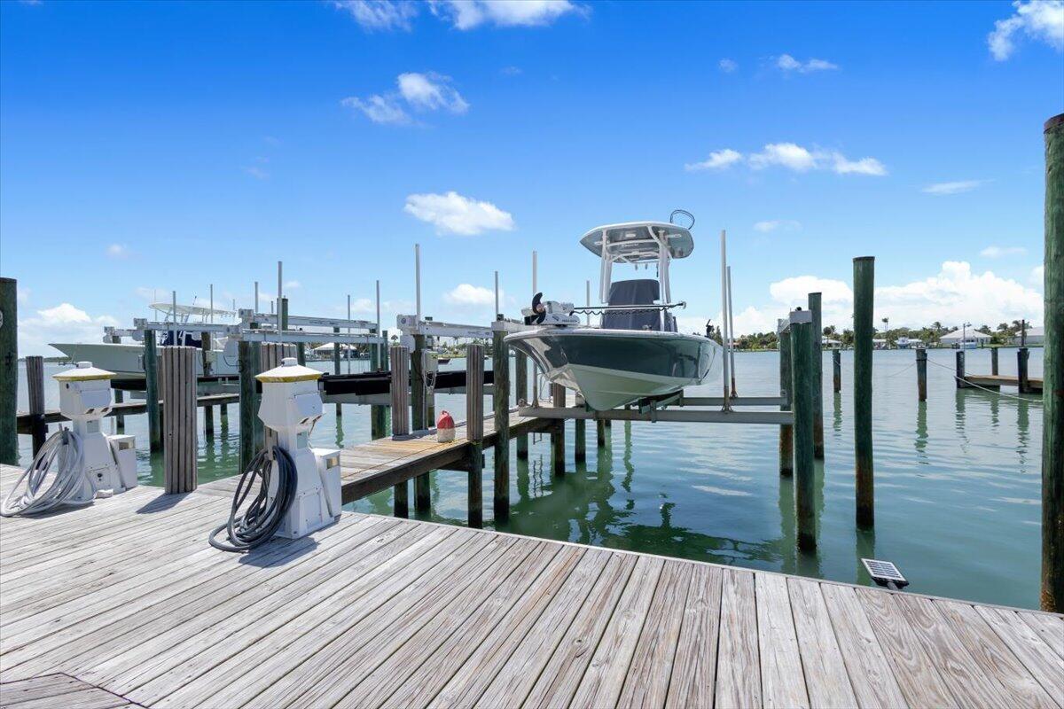 COCONUT COVE MARINA - Residential