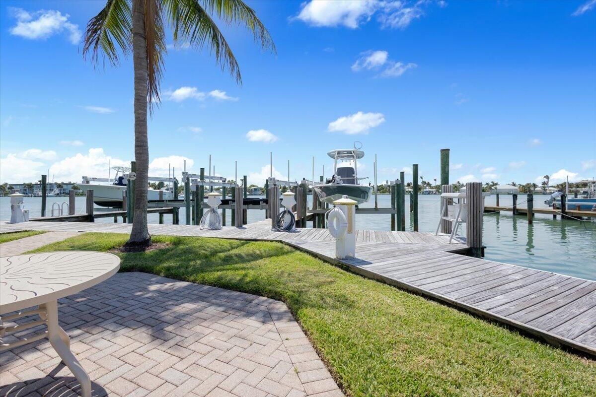 COCONUT COVE MARINA - Residential