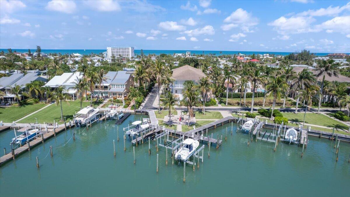 COCONUT COVE MARINA - Residential