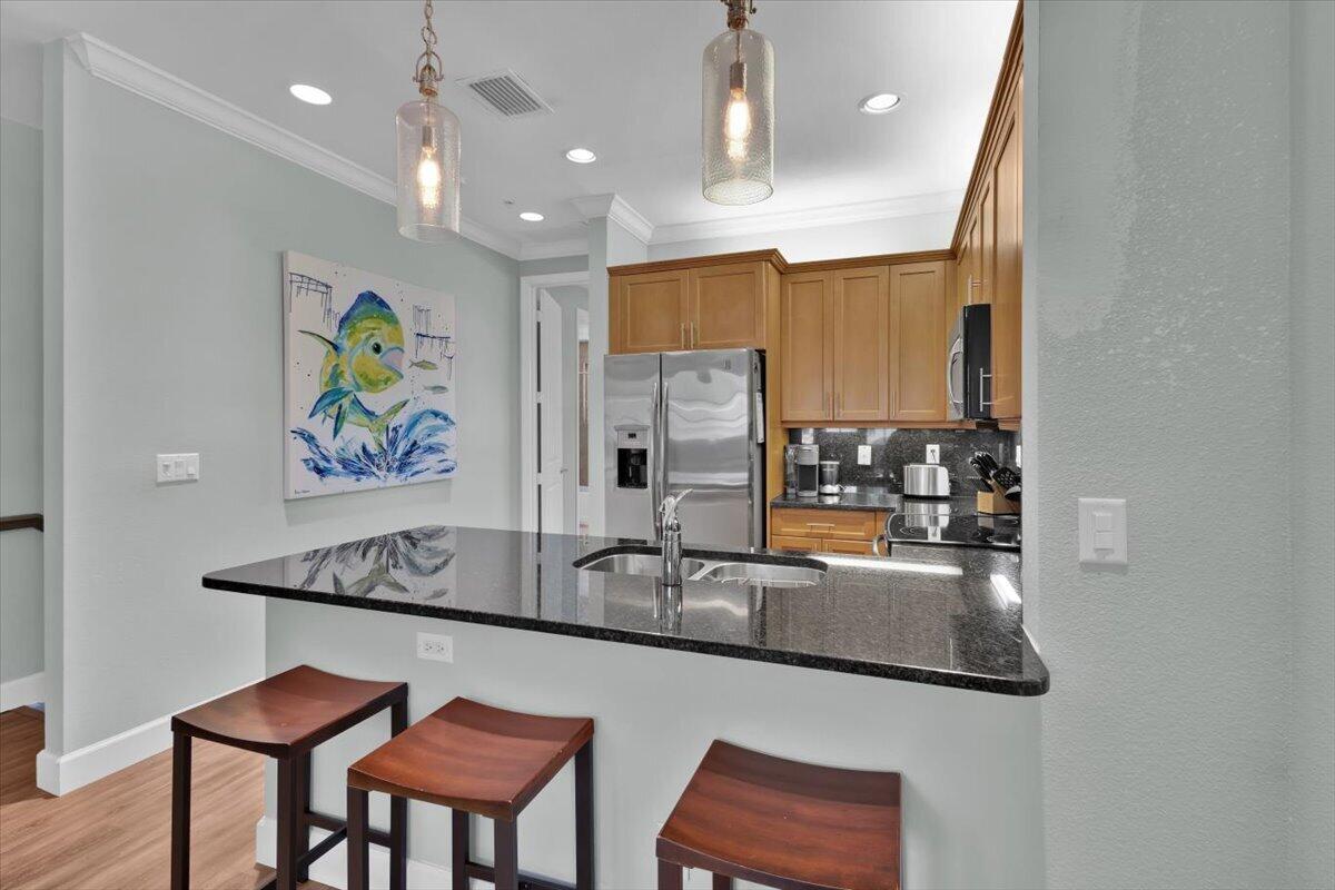 COCONUT COVE MARINA - Residential