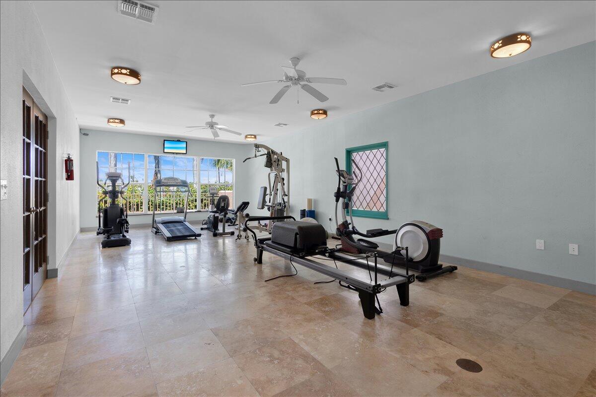 COCONUT COVE MARINA - Residential