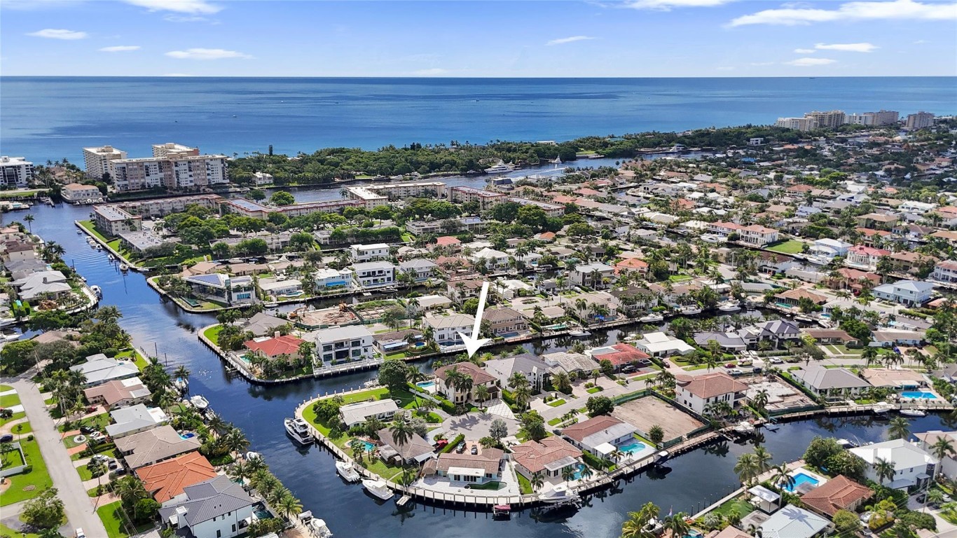 CORAL KEY VILLAS 3RD SEC - Residential