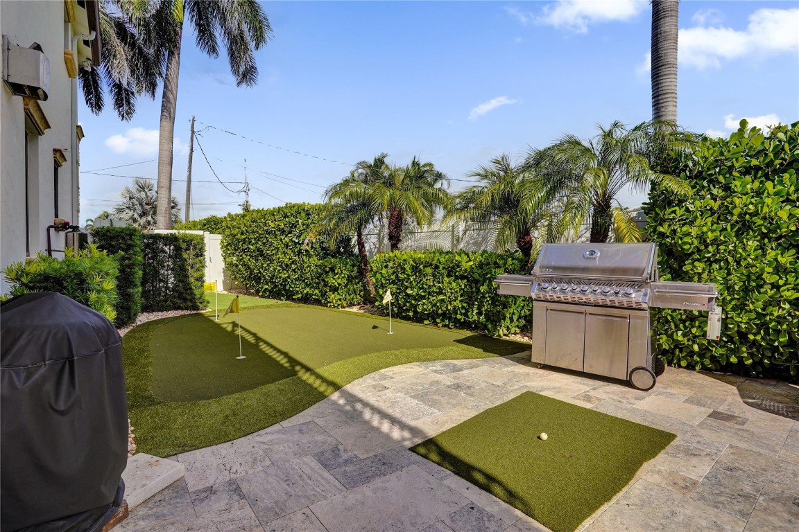 CORAL KEY VILLAS 3RD SEC - Residential