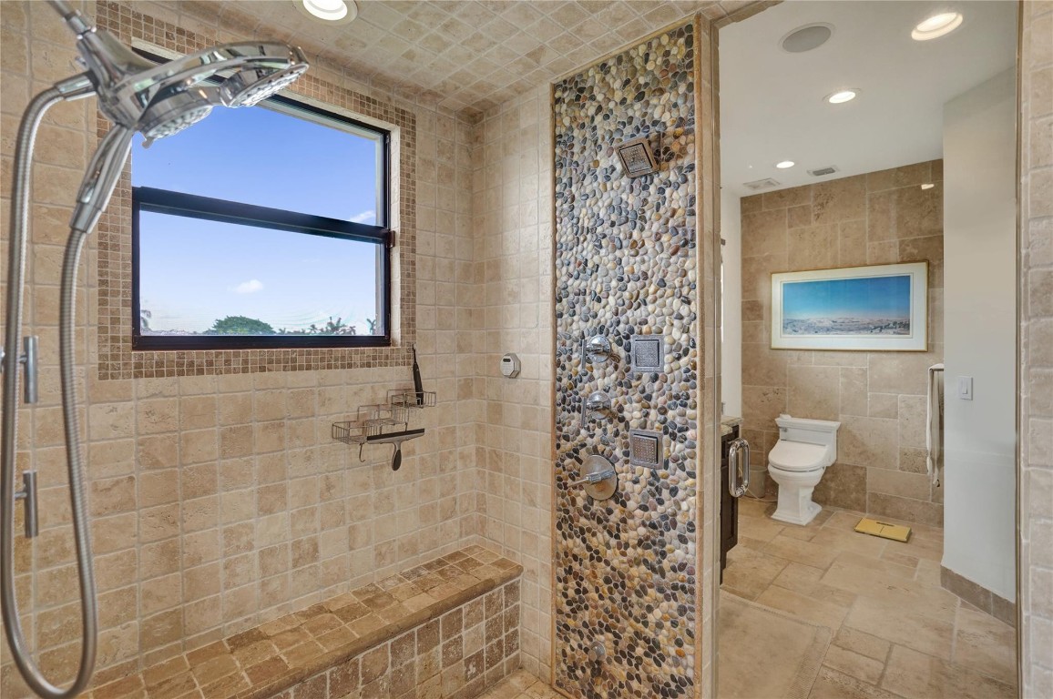CORAL KEY VILLAS 3RD SEC - Residential