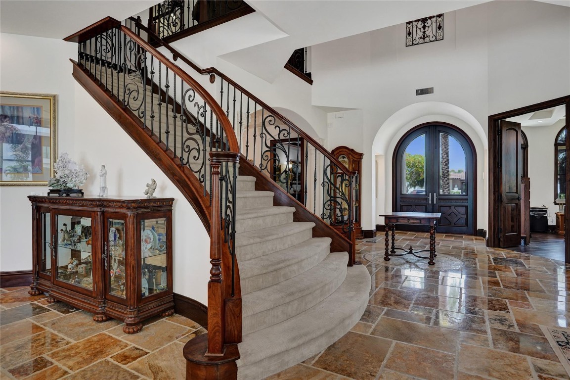 CORAL KEY VILLAS 3RD SEC - Residential