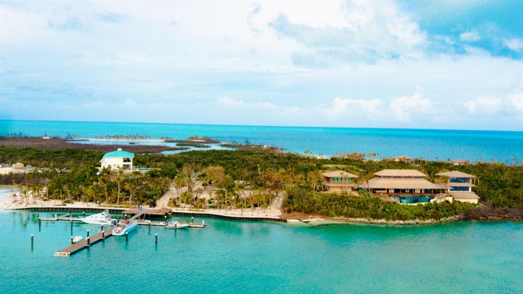 Big Grand Cay Archipelago - Residential