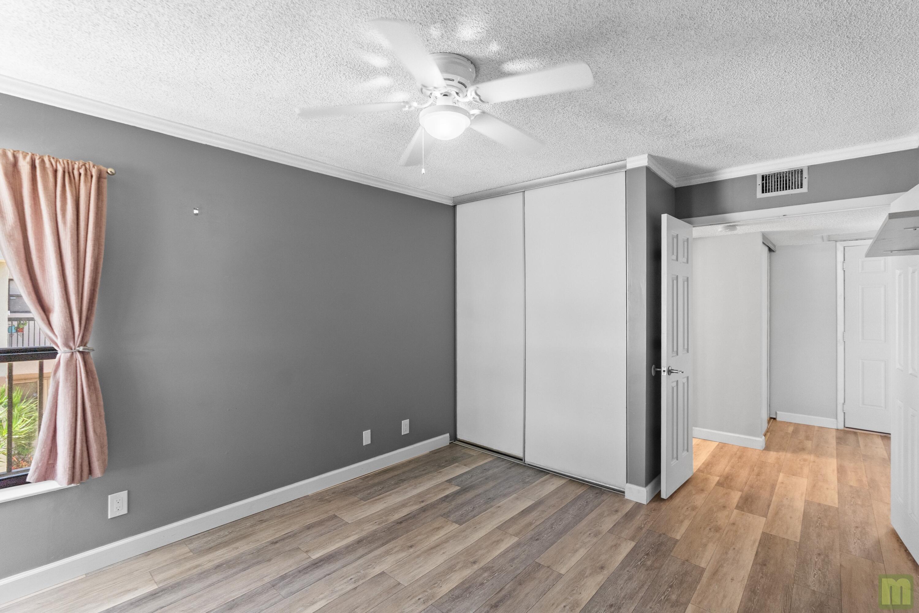 BAYWOOD VILLAGE I-B CONDO - Residential