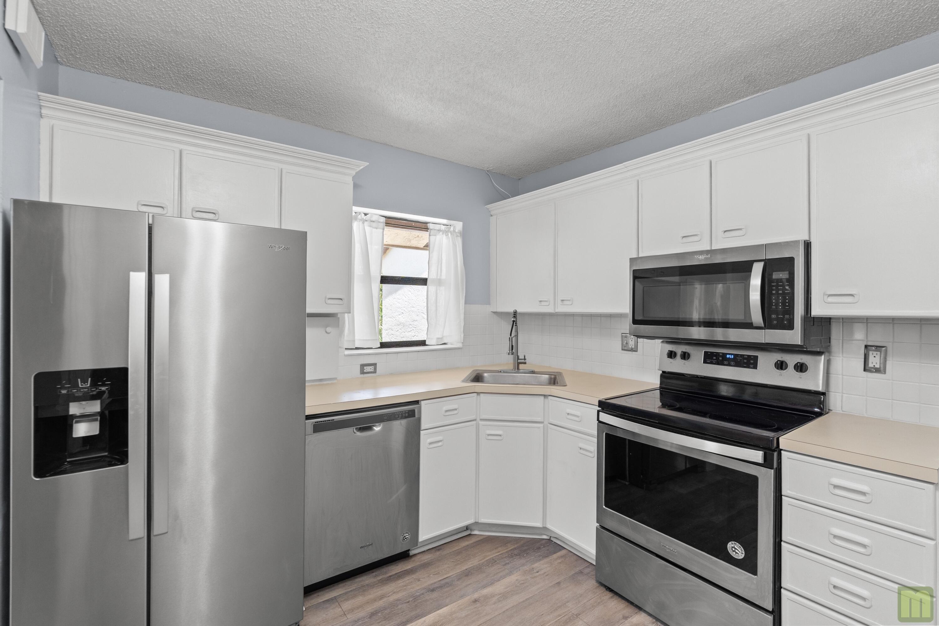 BAYWOOD VILLAGE I-B CONDO - Residential