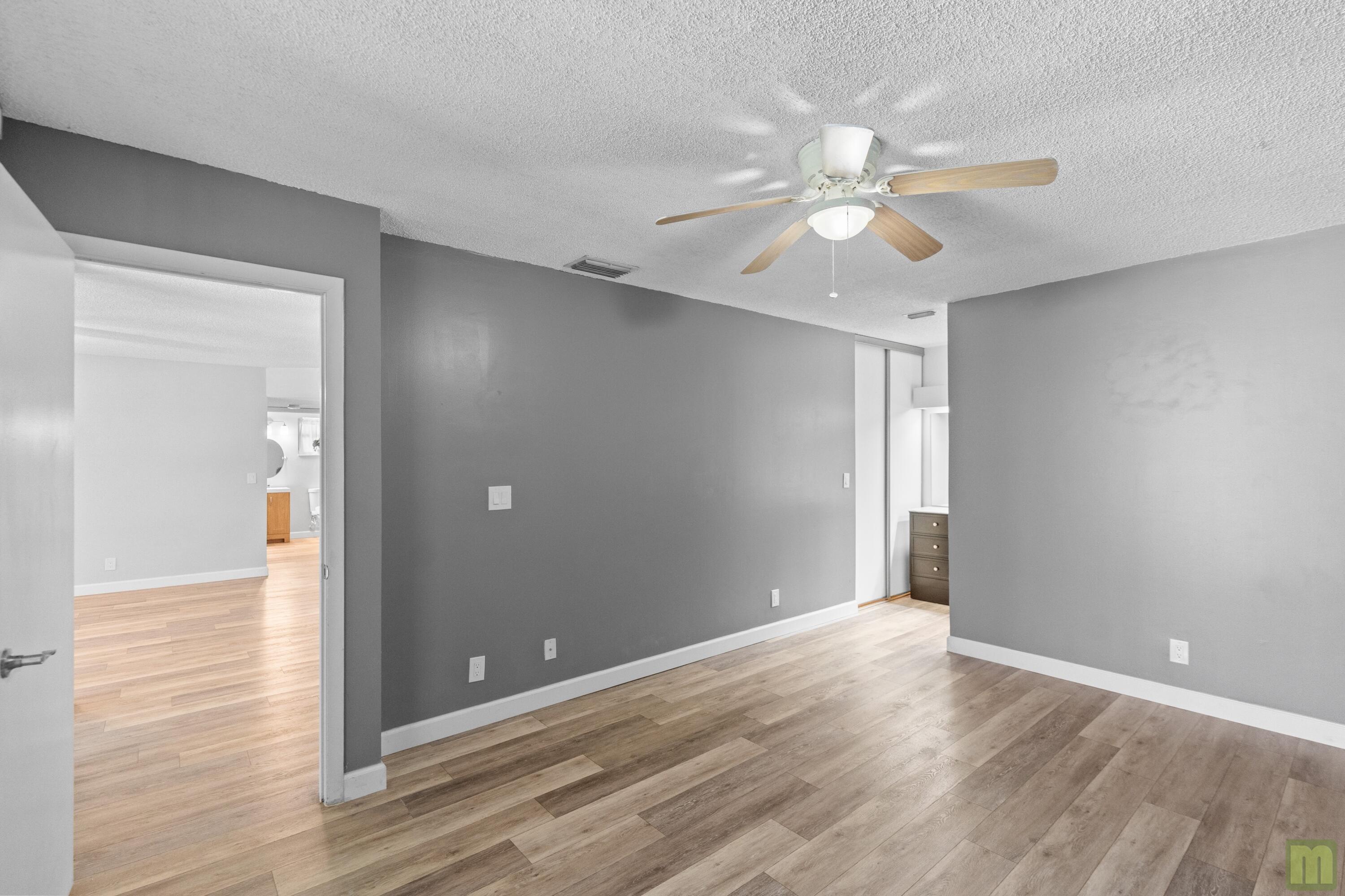 BAYWOOD VILLAGE I-B CONDO - Residential