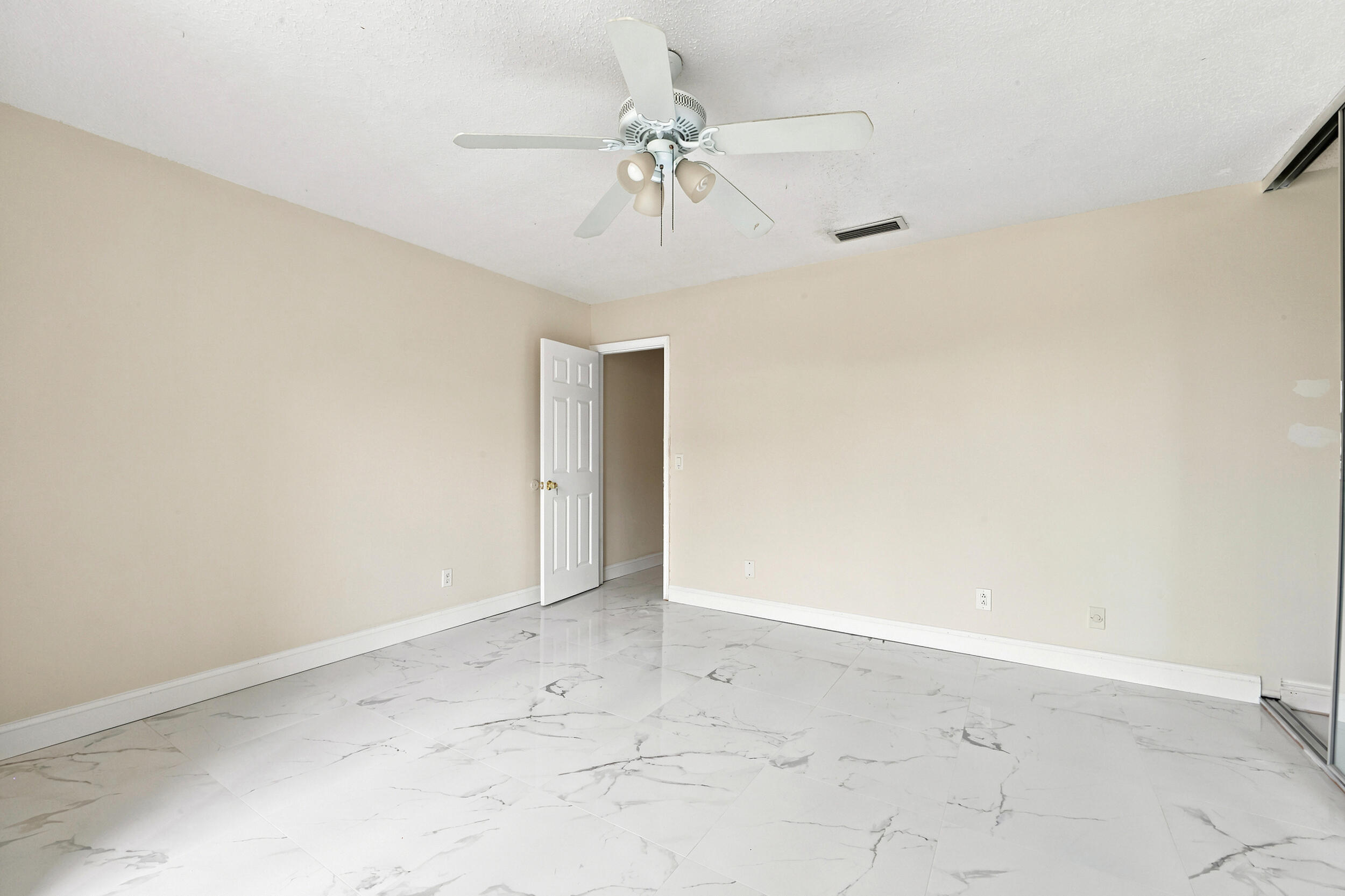 PARK PLACE TOWNHOMES - Residential Lease