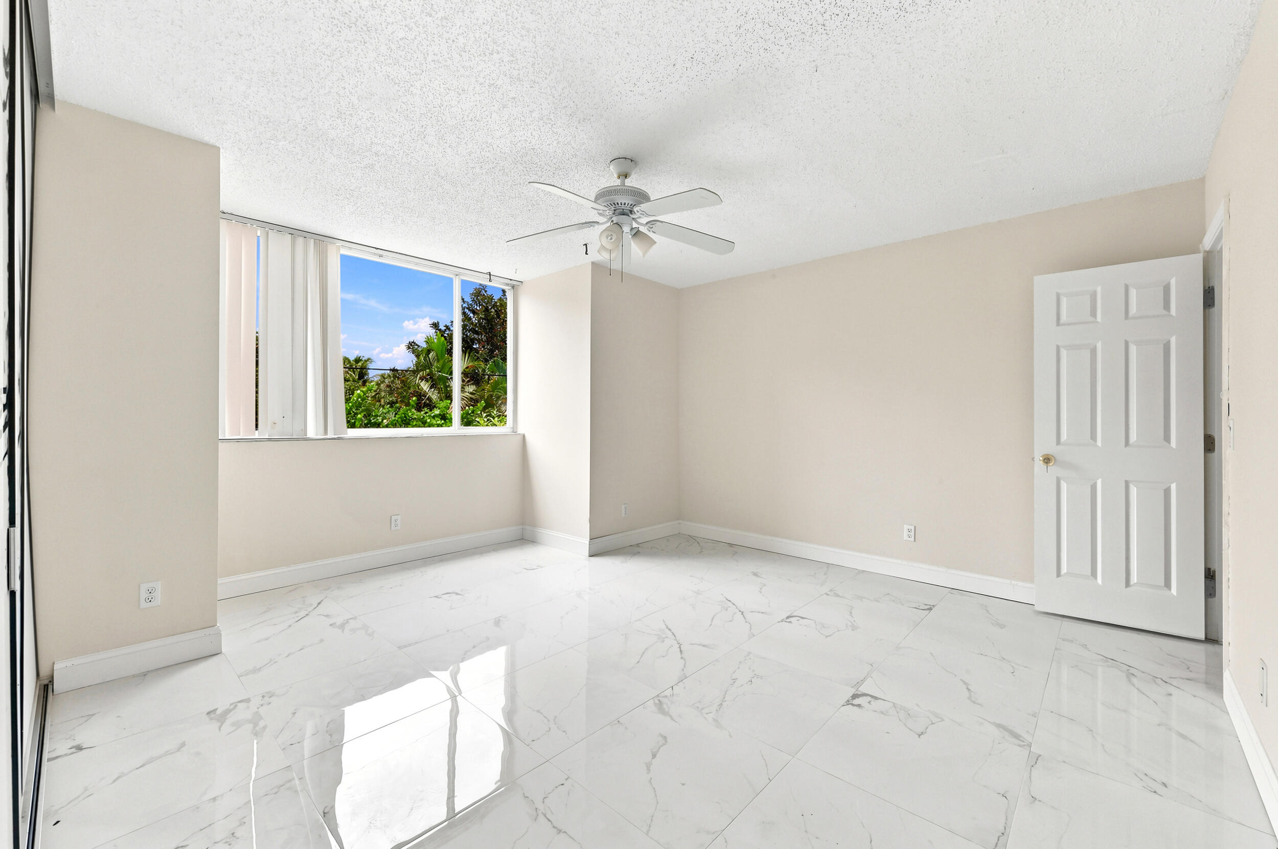 PARK PLACE TOWNHOMES - Residential Lease
