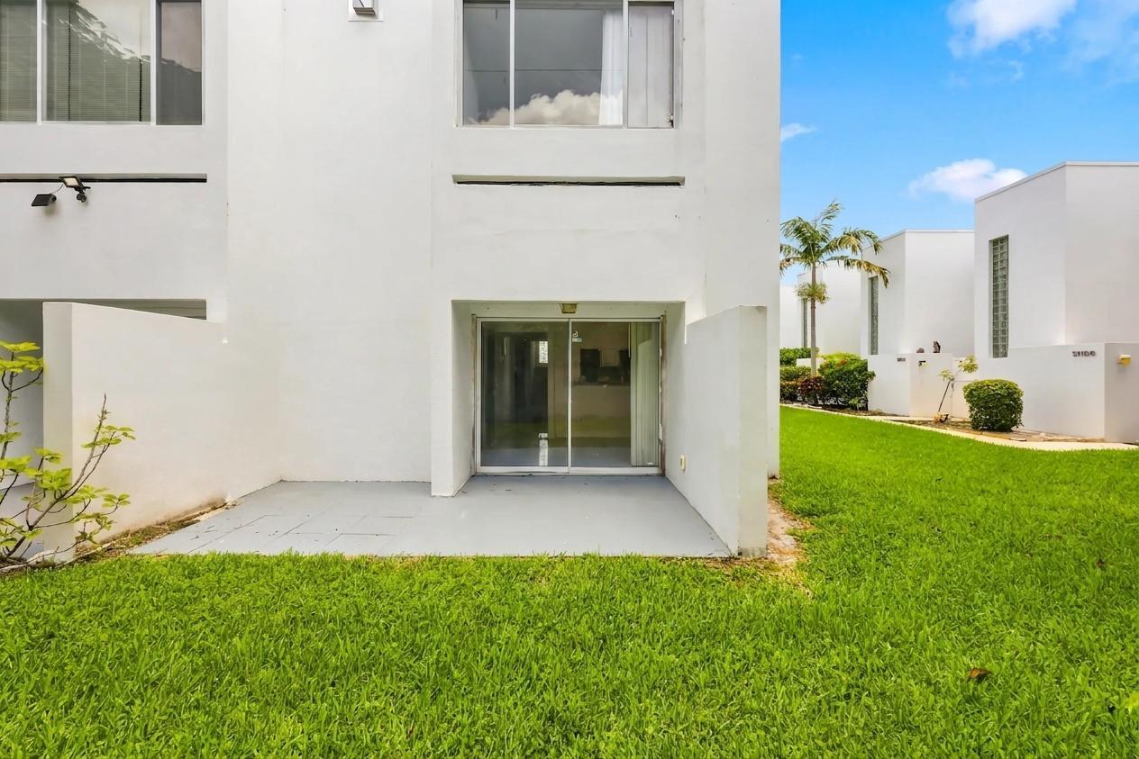 PARK PLACE TOWNHOMES - Residential Lease