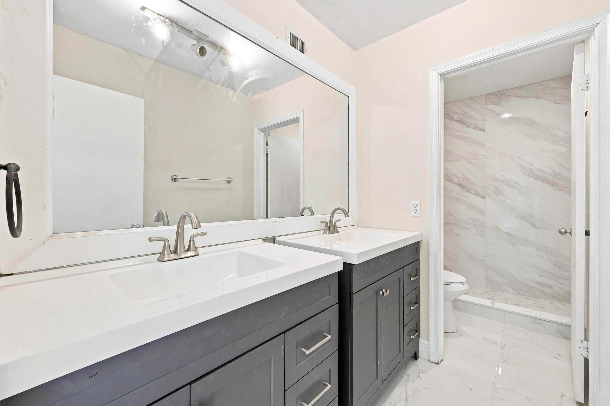 PARK PLACE TOWNHOMES - Residential Lease