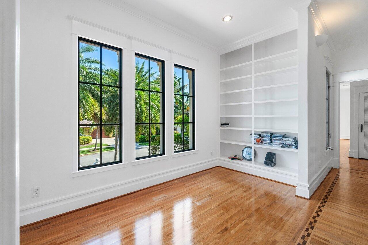 HARBOR ESTATES - Residential