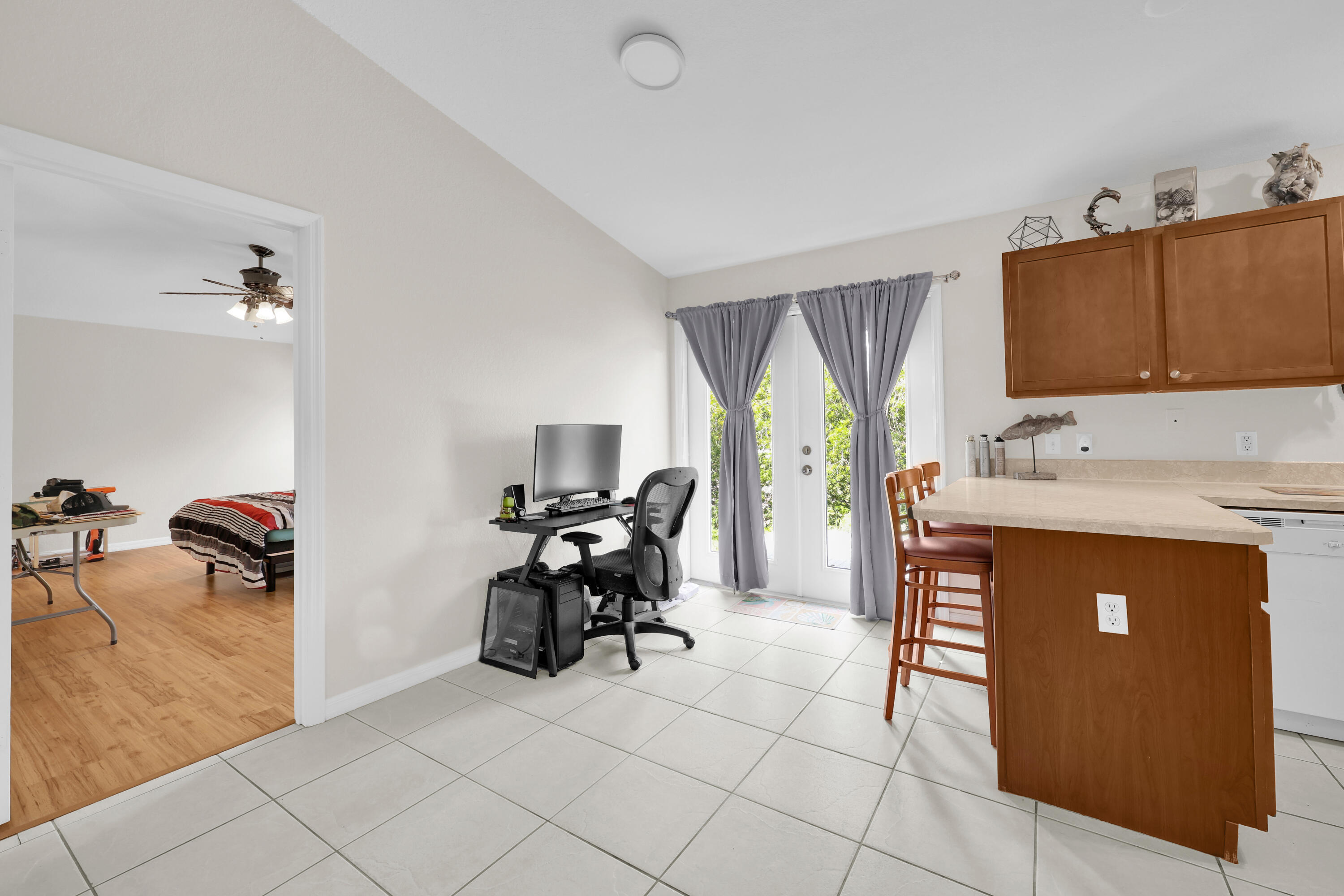 OSLO PARK UNIT NO 2 - Residential