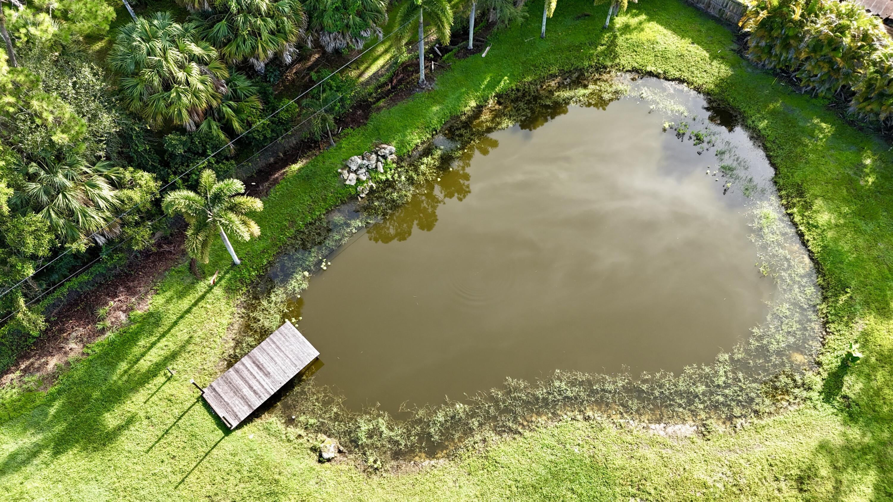 LOXAHATCHEE GROVES - Residential