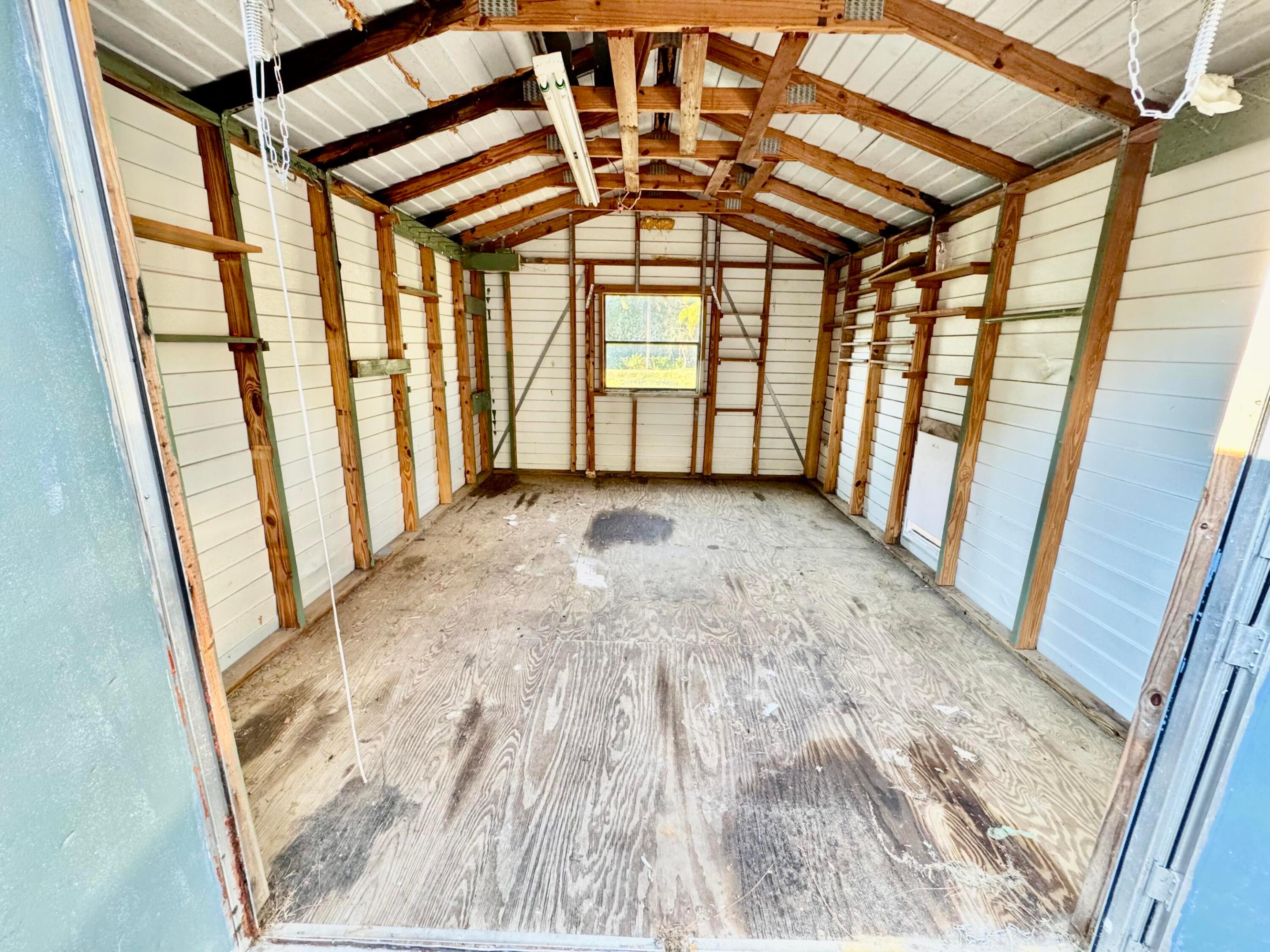 LOXAHATCHEE GROVES - Residential