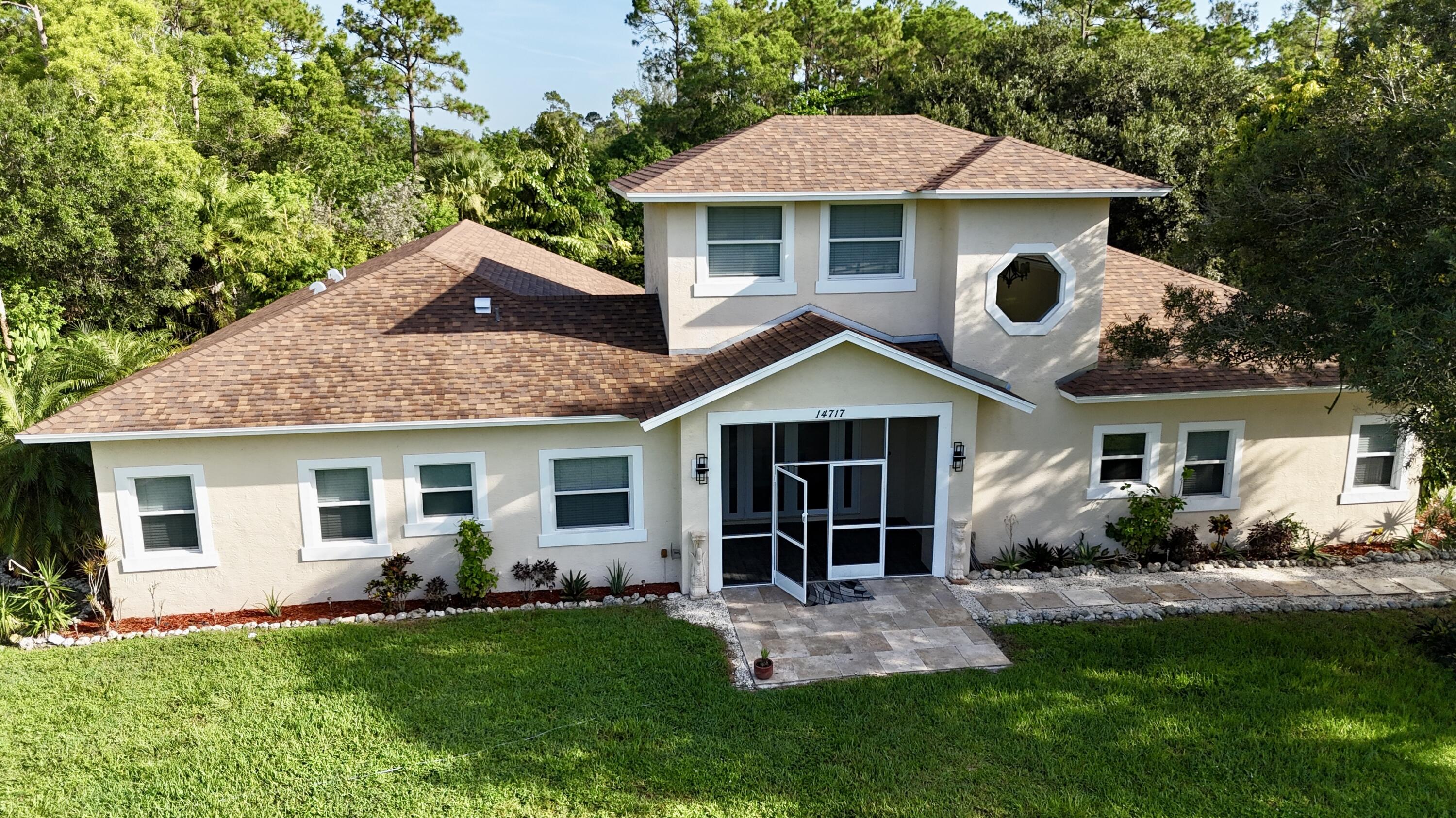 LOXAHATCHEE GROVES - Residential