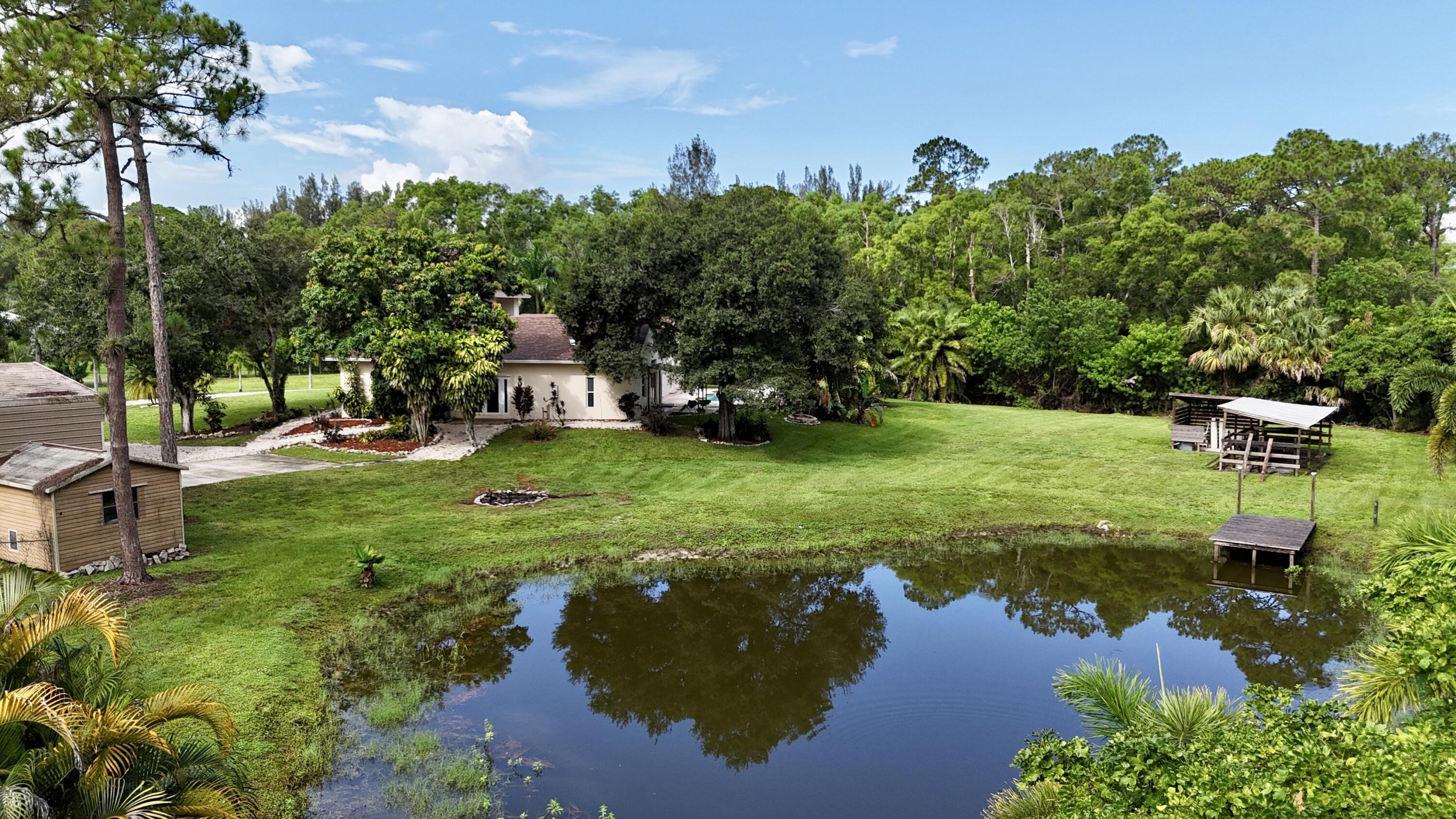 LOXAHATCHEE GROVES - Residential
