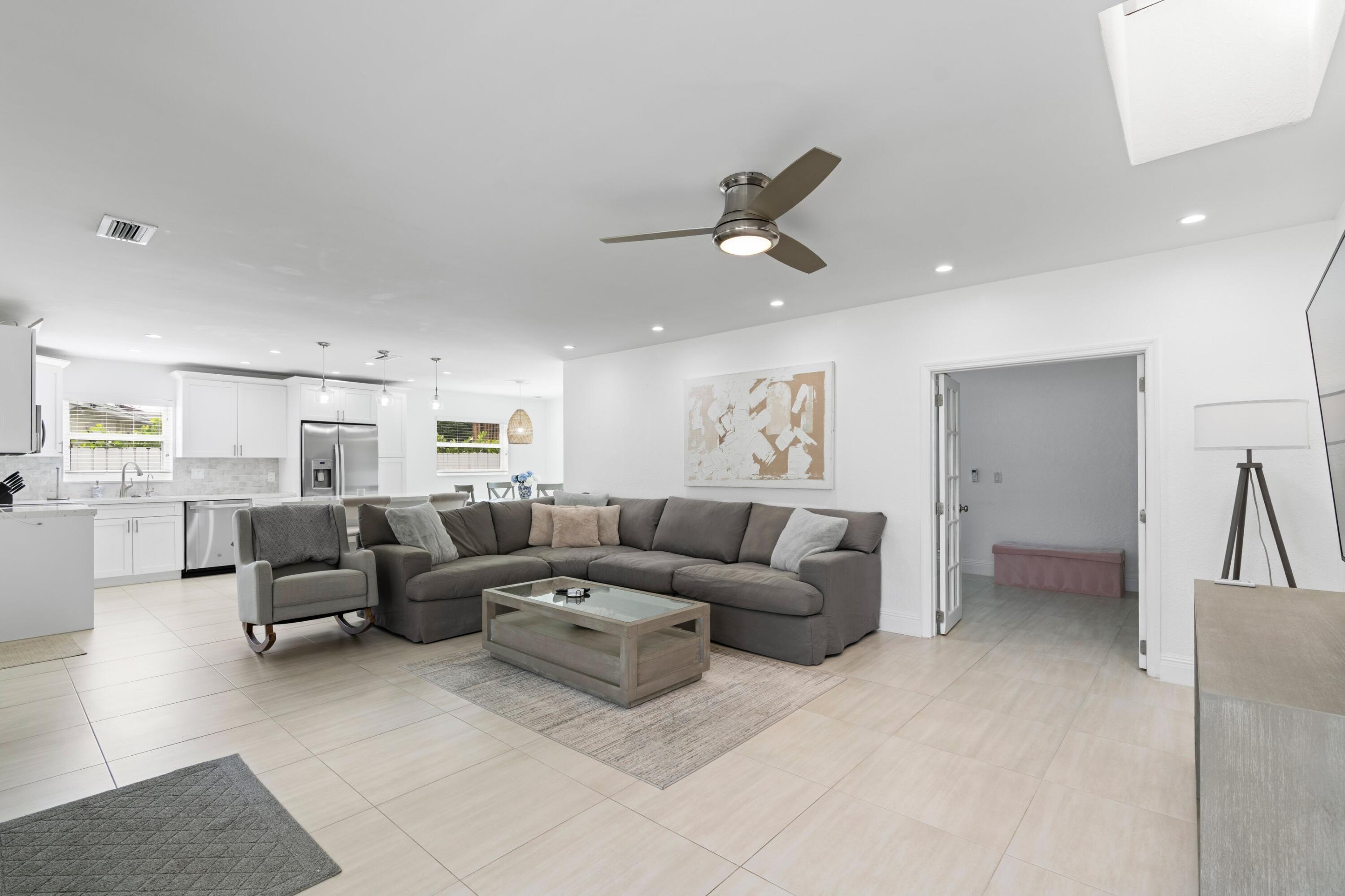 HIDDEN VALLEY SEC 2 - Residential Lease