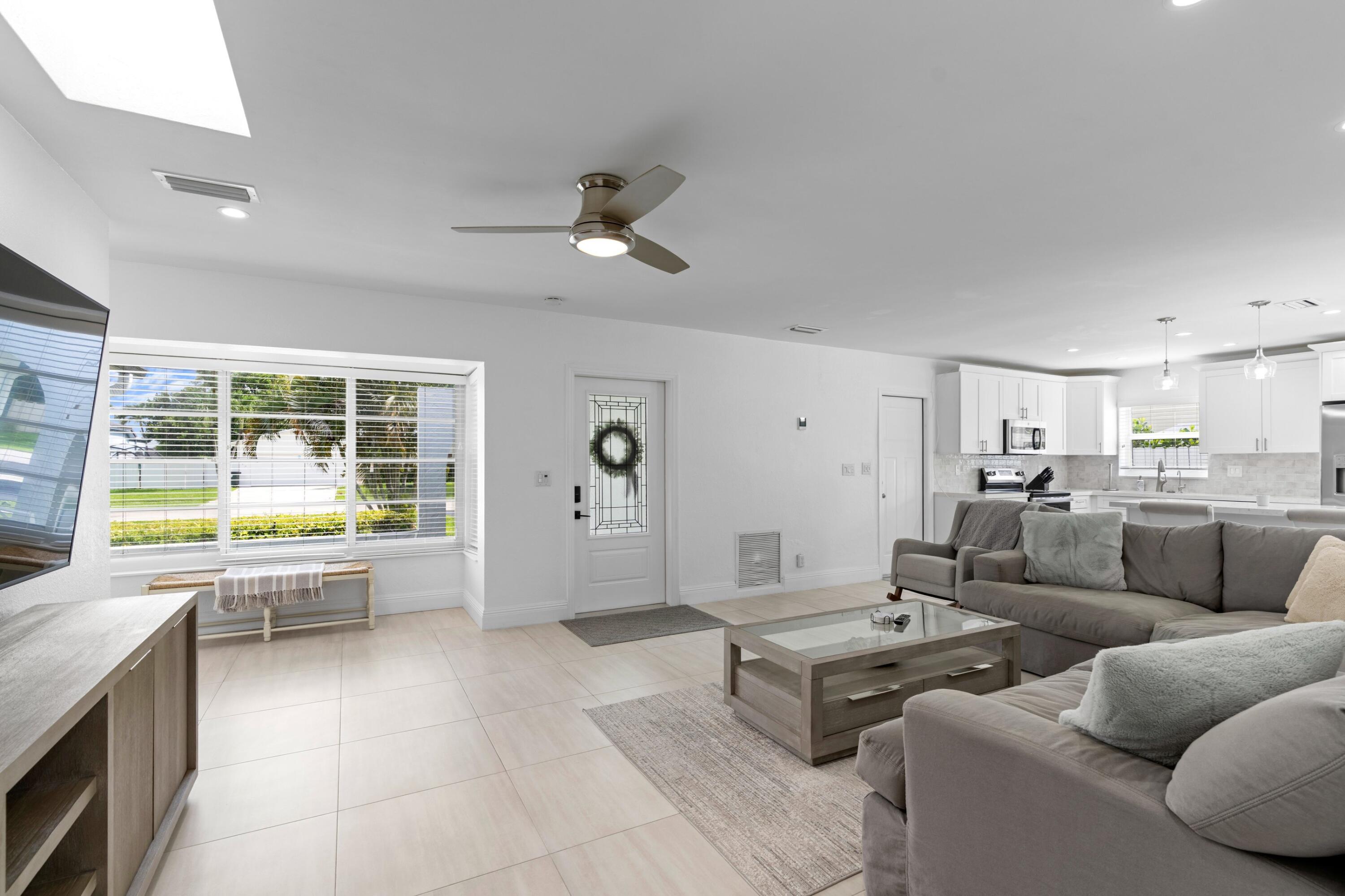 HIDDEN VALLEY SEC 2 - Residential Lease