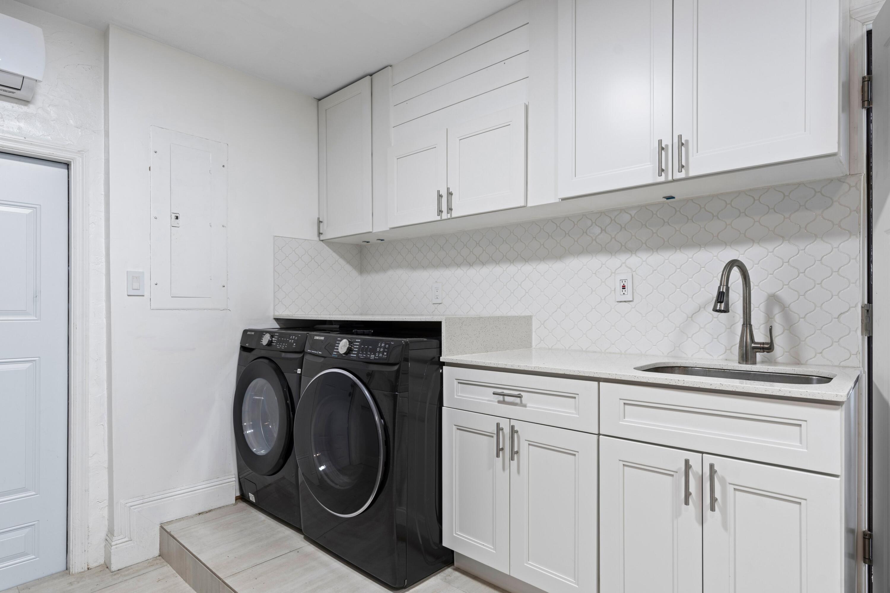 HIDDEN VALLEY SEC 2 - Residential Lease