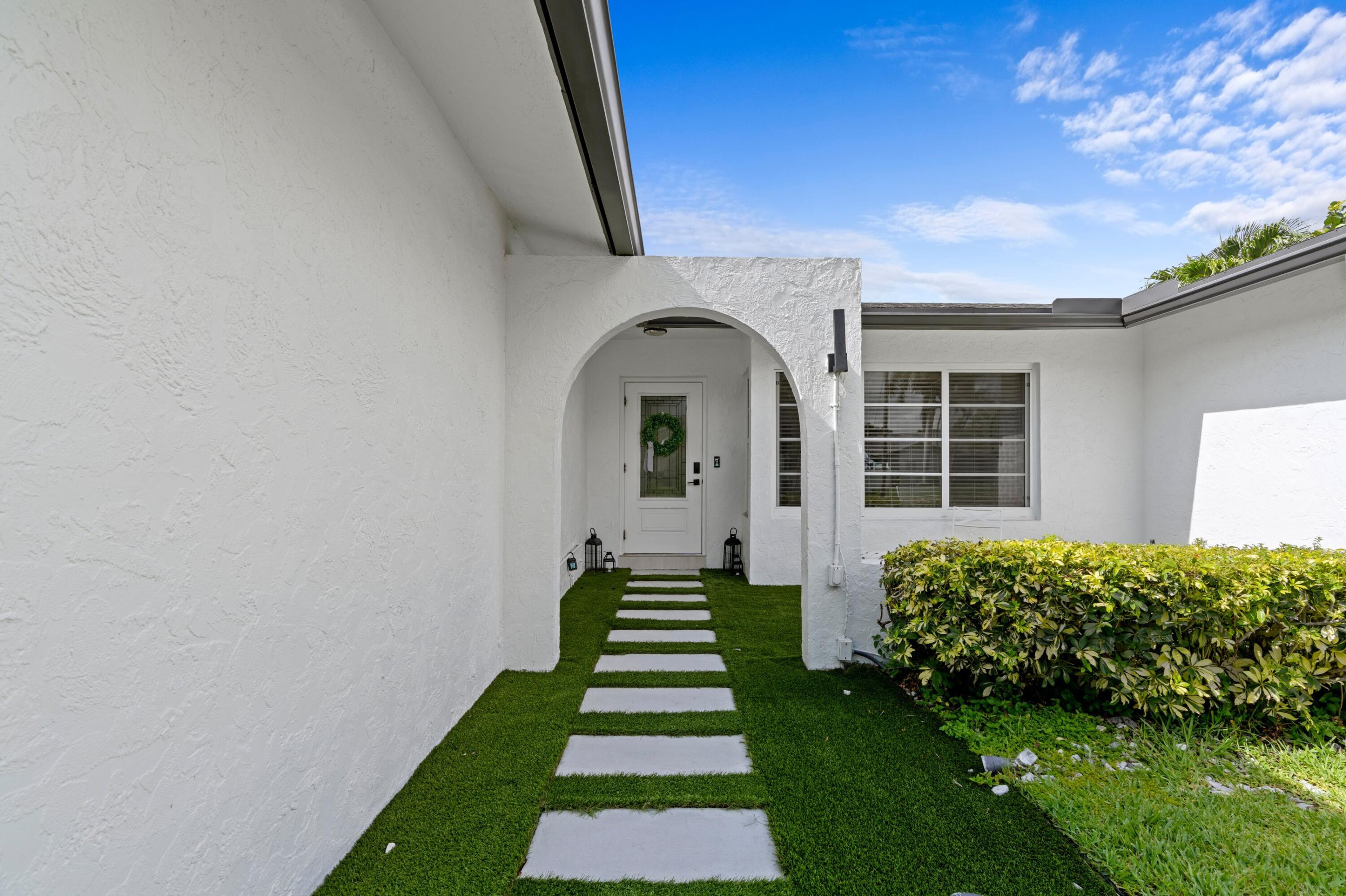 HIDDEN VALLEY SEC 2 - Residential Lease