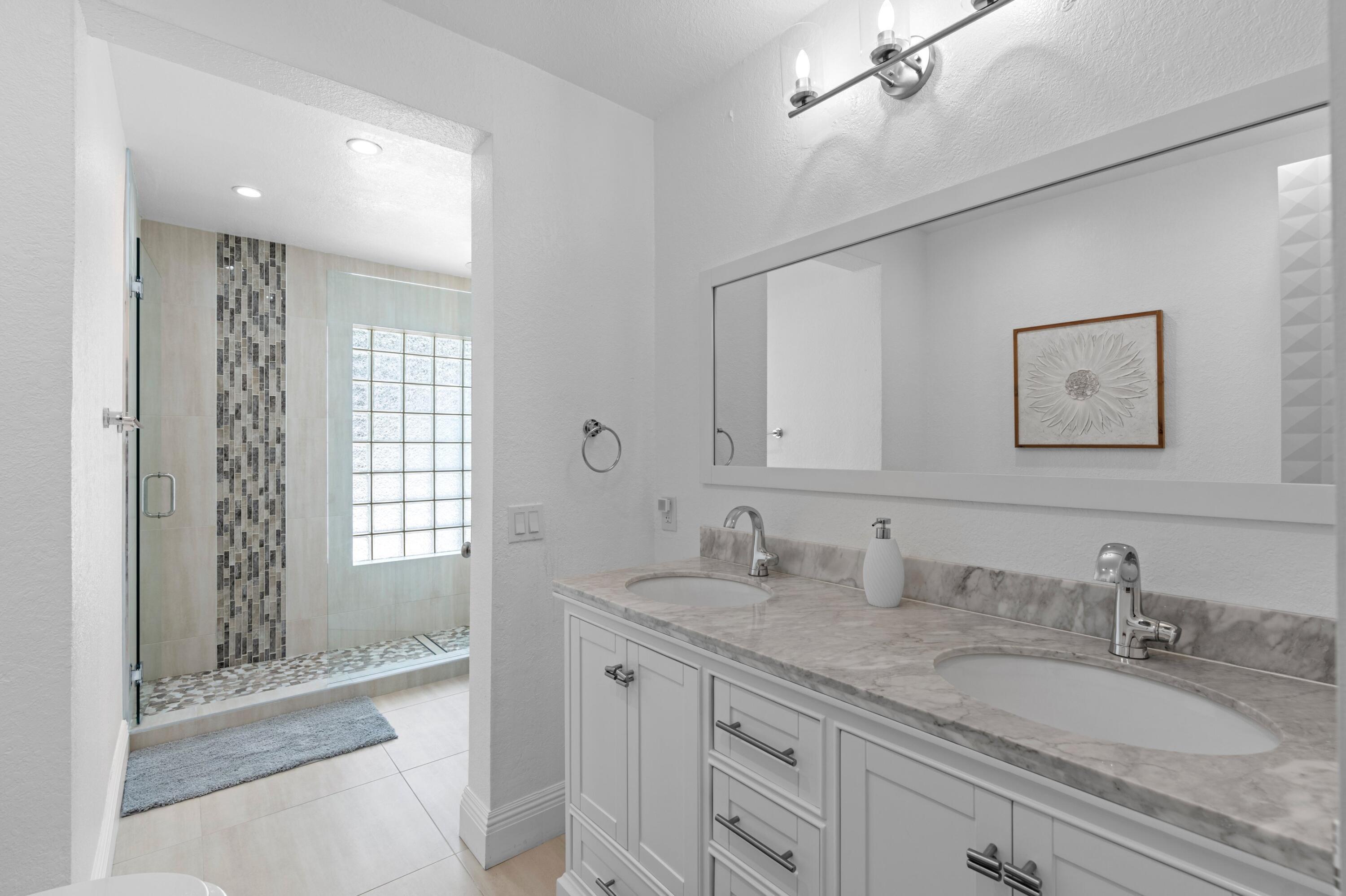 HIDDEN VALLEY SEC 2 - Residential Lease
