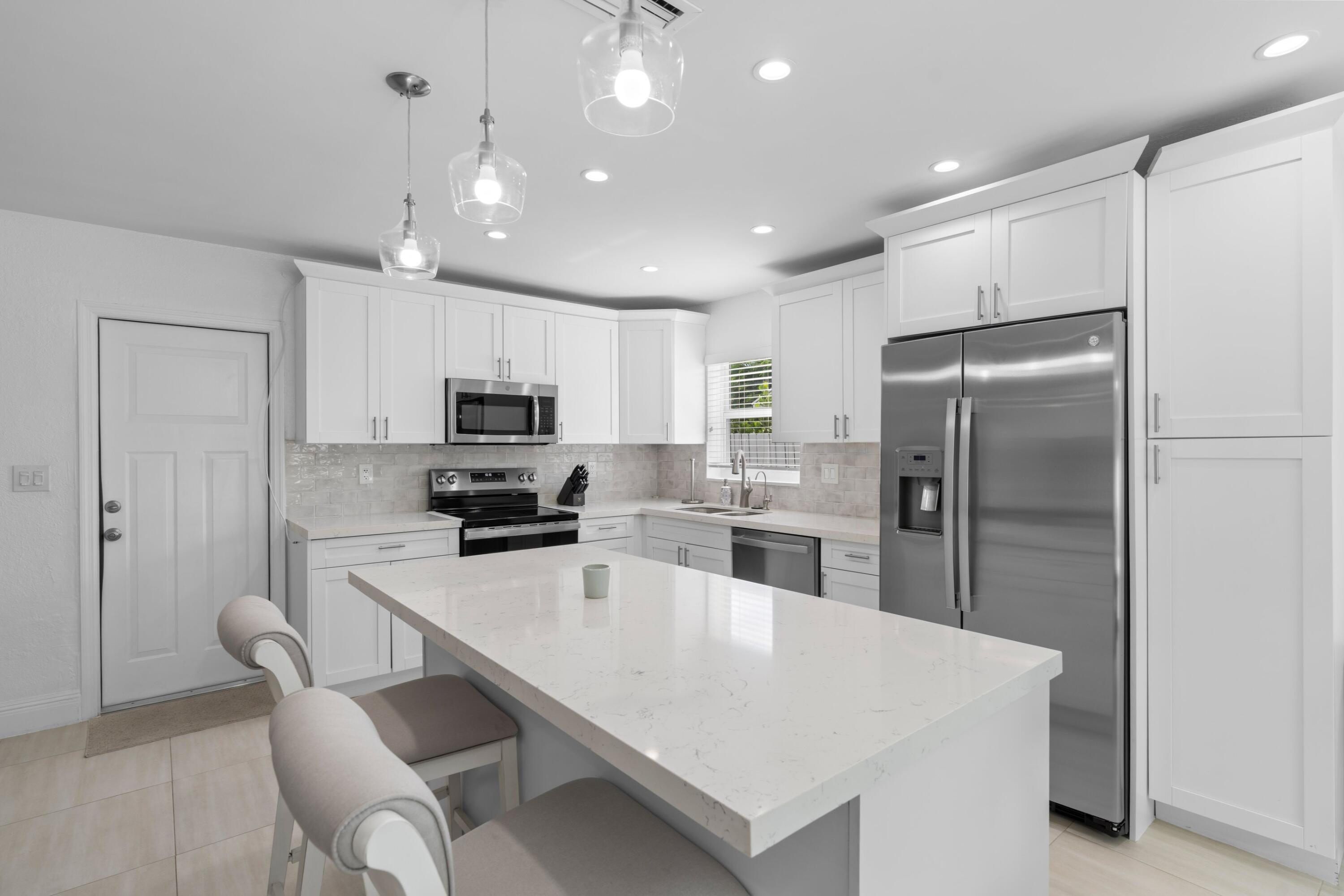 HIDDEN VALLEY SEC 2 - Residential Lease