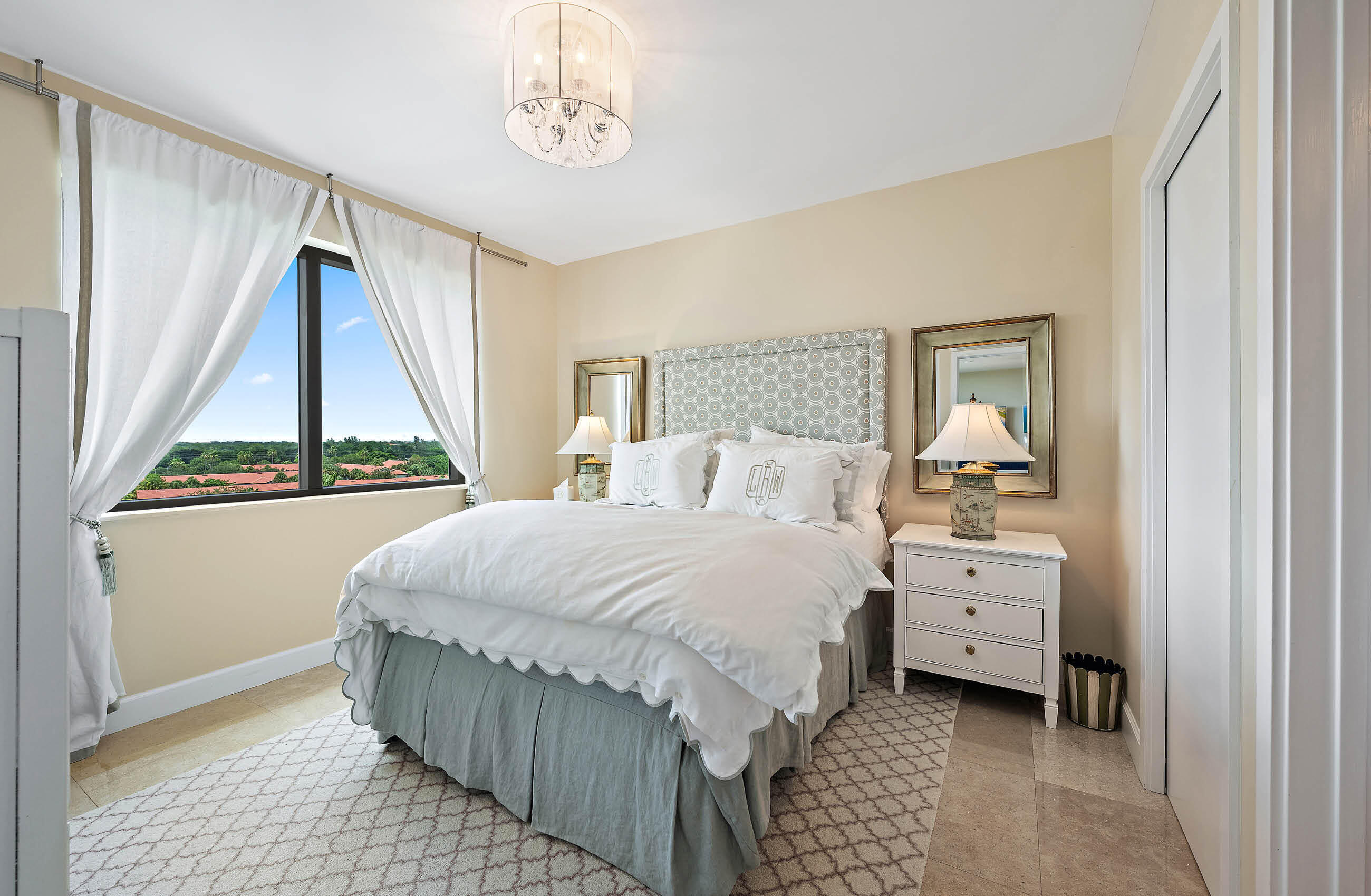 LANDMARK AT THE GARDENS CONDO - Residential