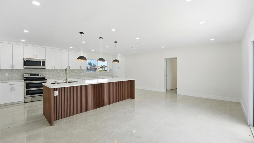 HIGHLAND LAKES SEC 3 - Residential