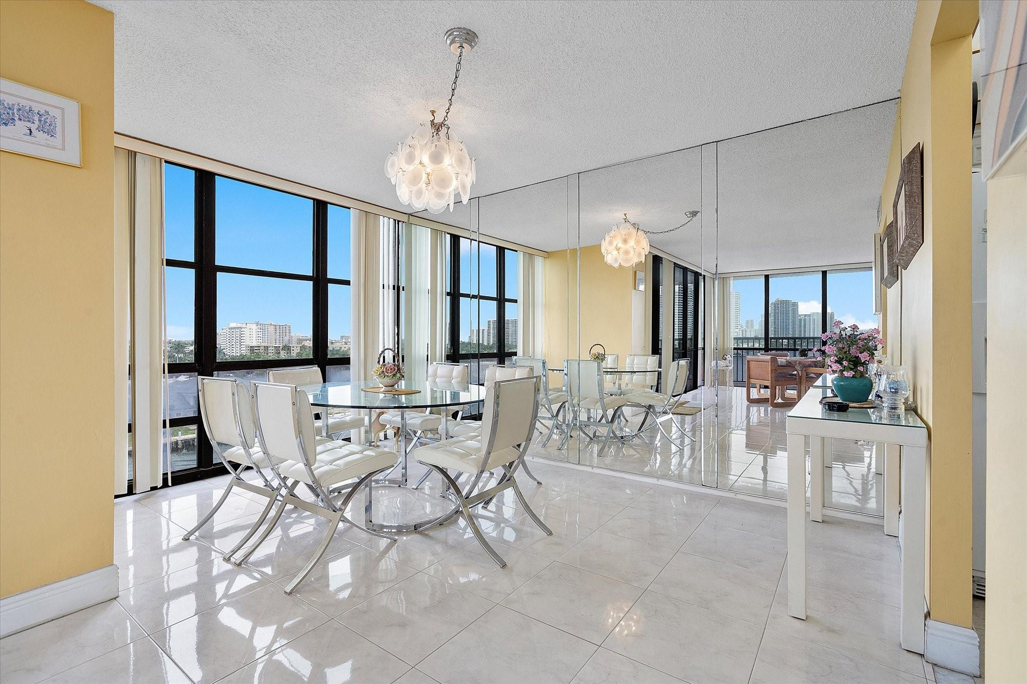 AVANT GARDE - Residential