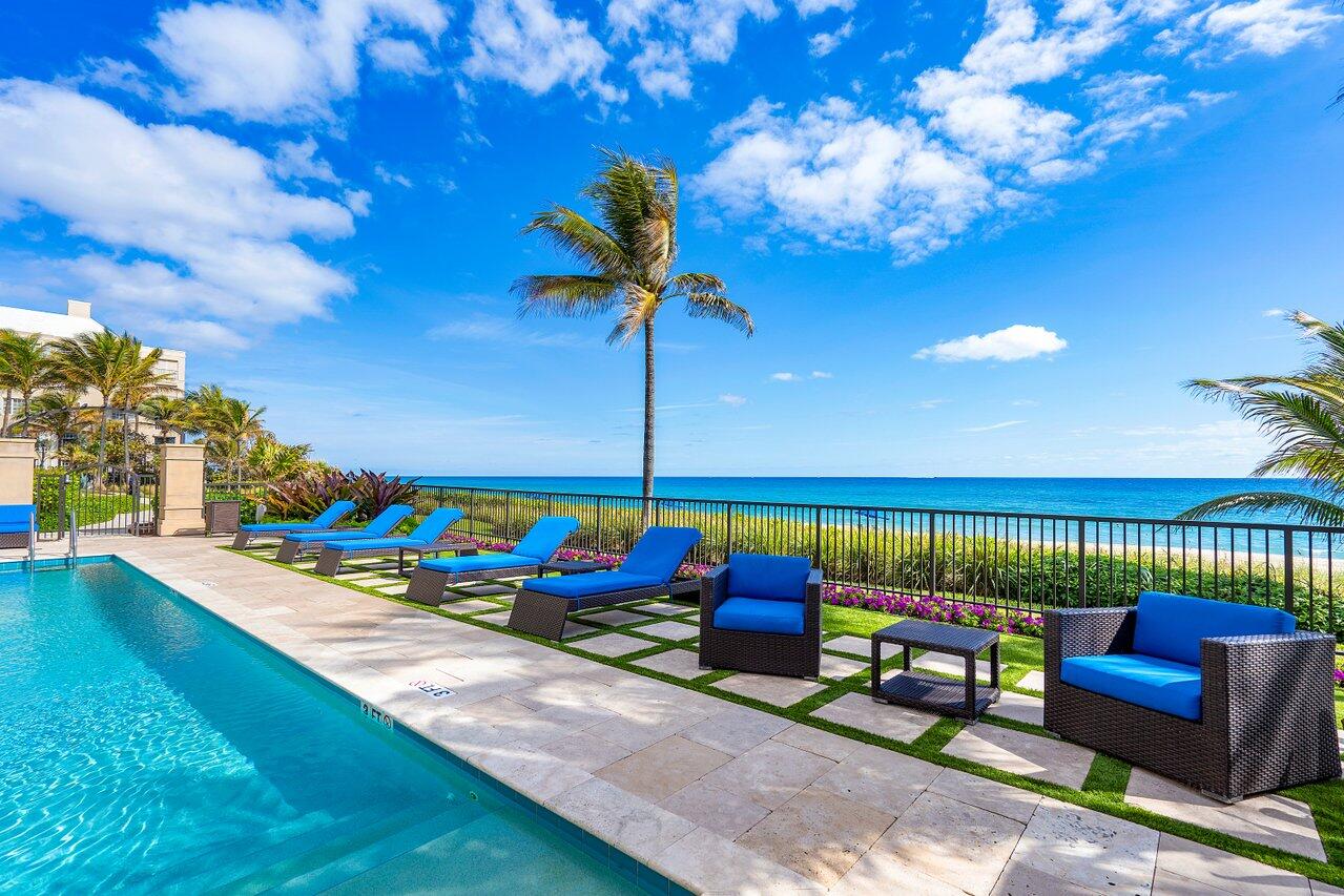 VILLAS AT 4001 NORTH OCEAN CONDO - Residential