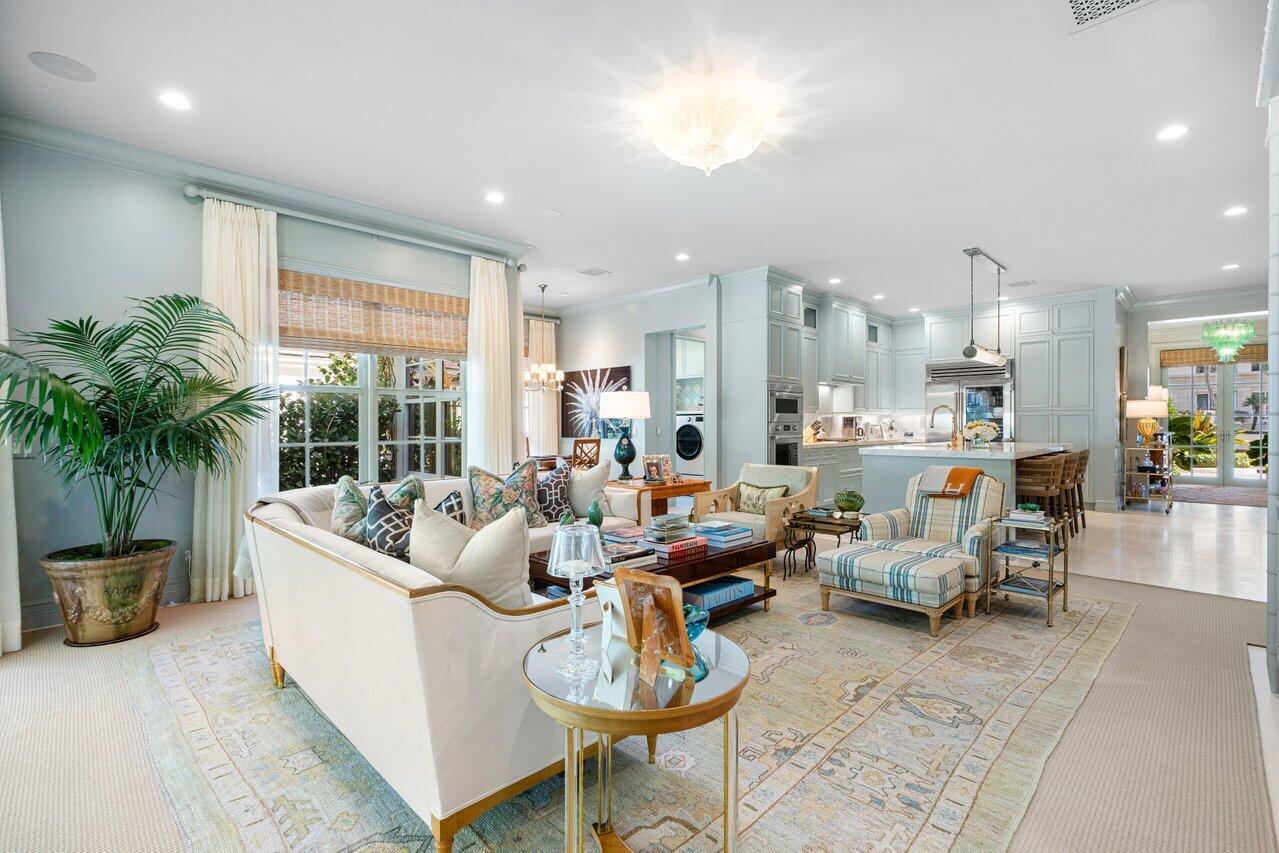 VILLAS AT 4001 NORTH OCEAN CONDO - Residential