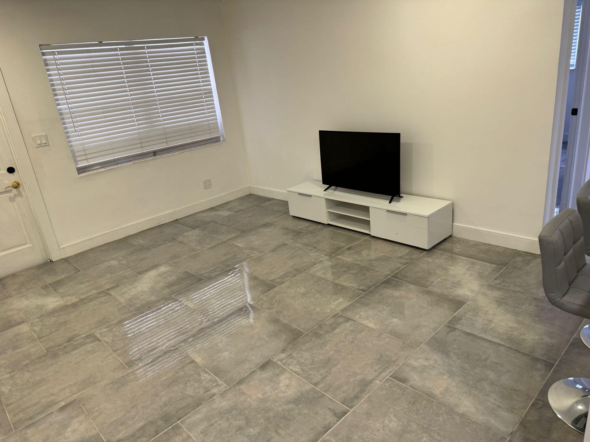 REED LAND CO - Residential Lease