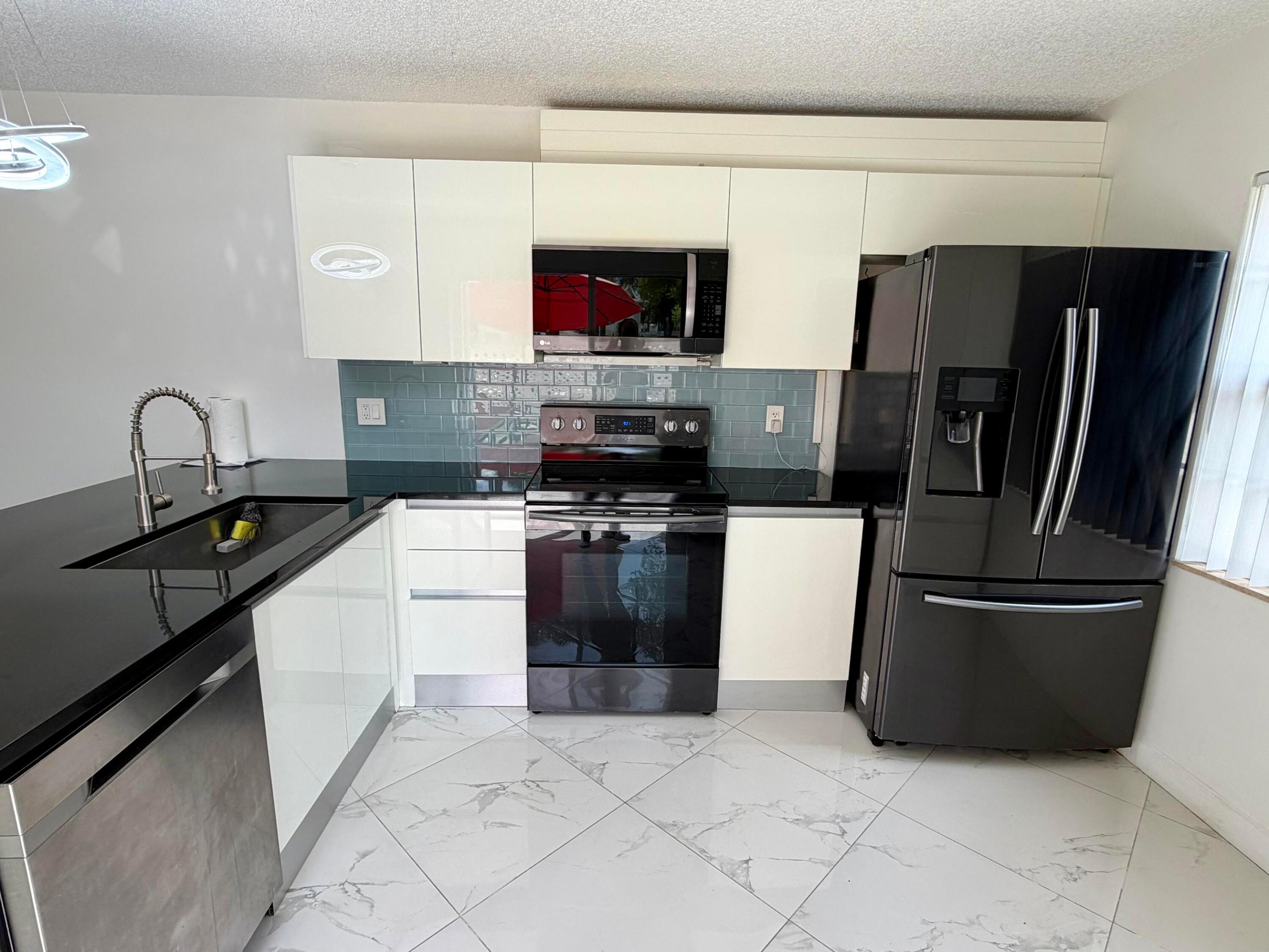 Wellesley At Lake Clarke Shores - Residential