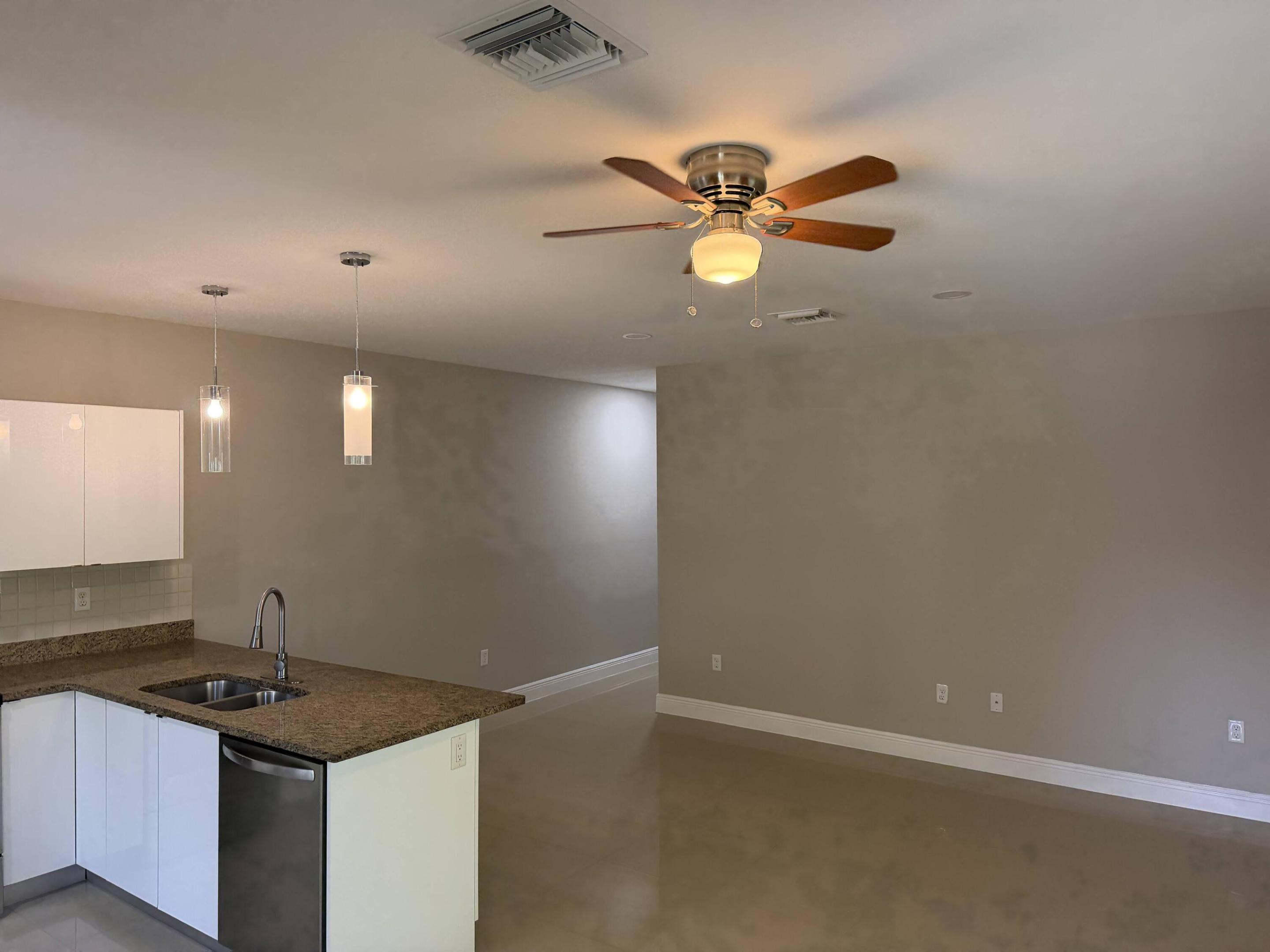 SEMINOLE FOREST - Residential Lease