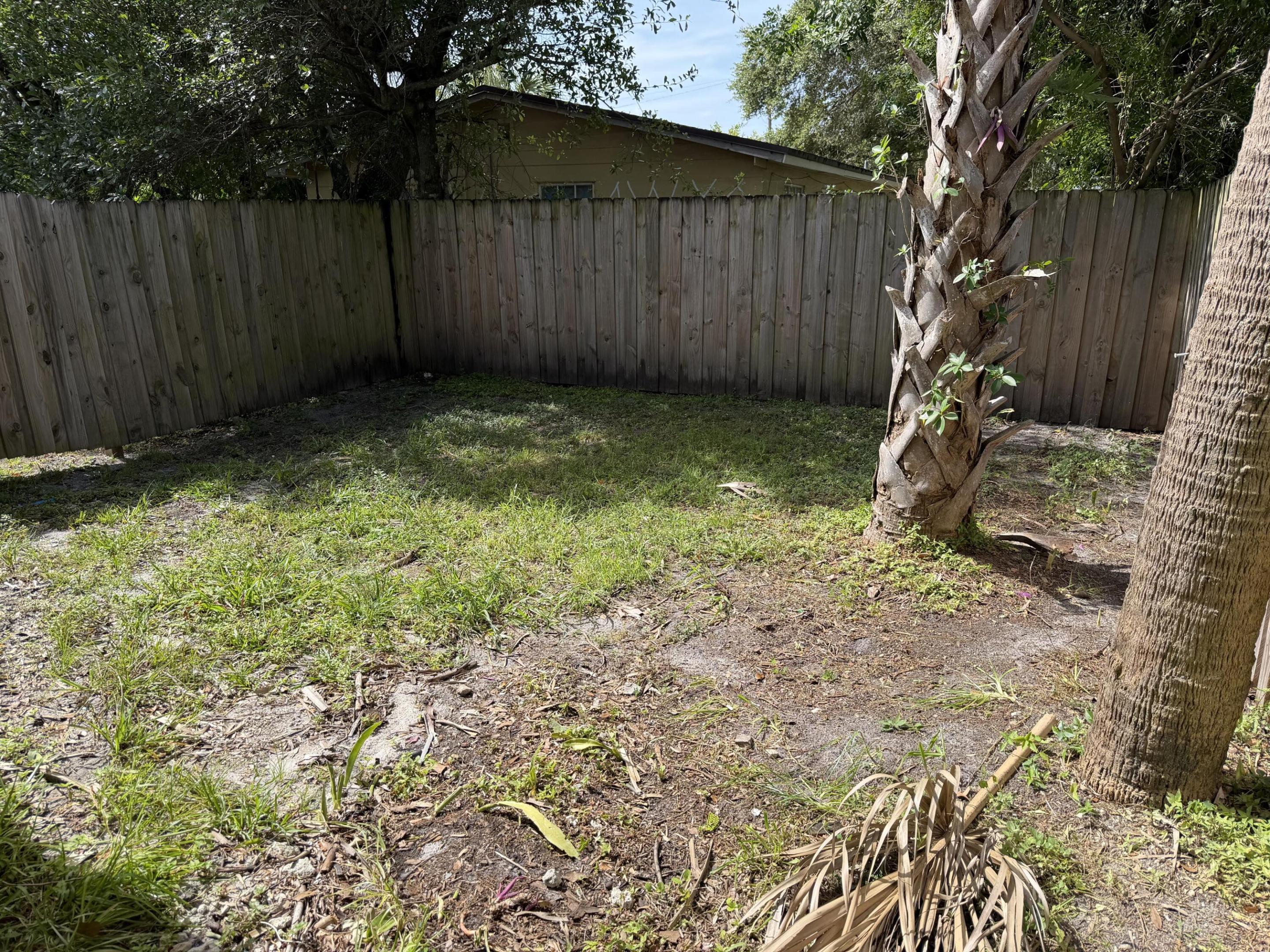 SEMINOLE FOREST - Residential Lease
