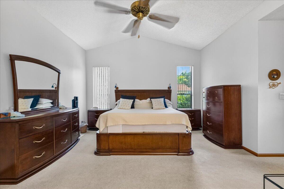 WHISPERING WOODS - Residential