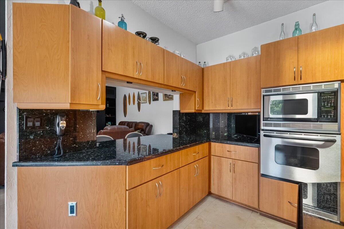 WHISPERING WOODS - Residential